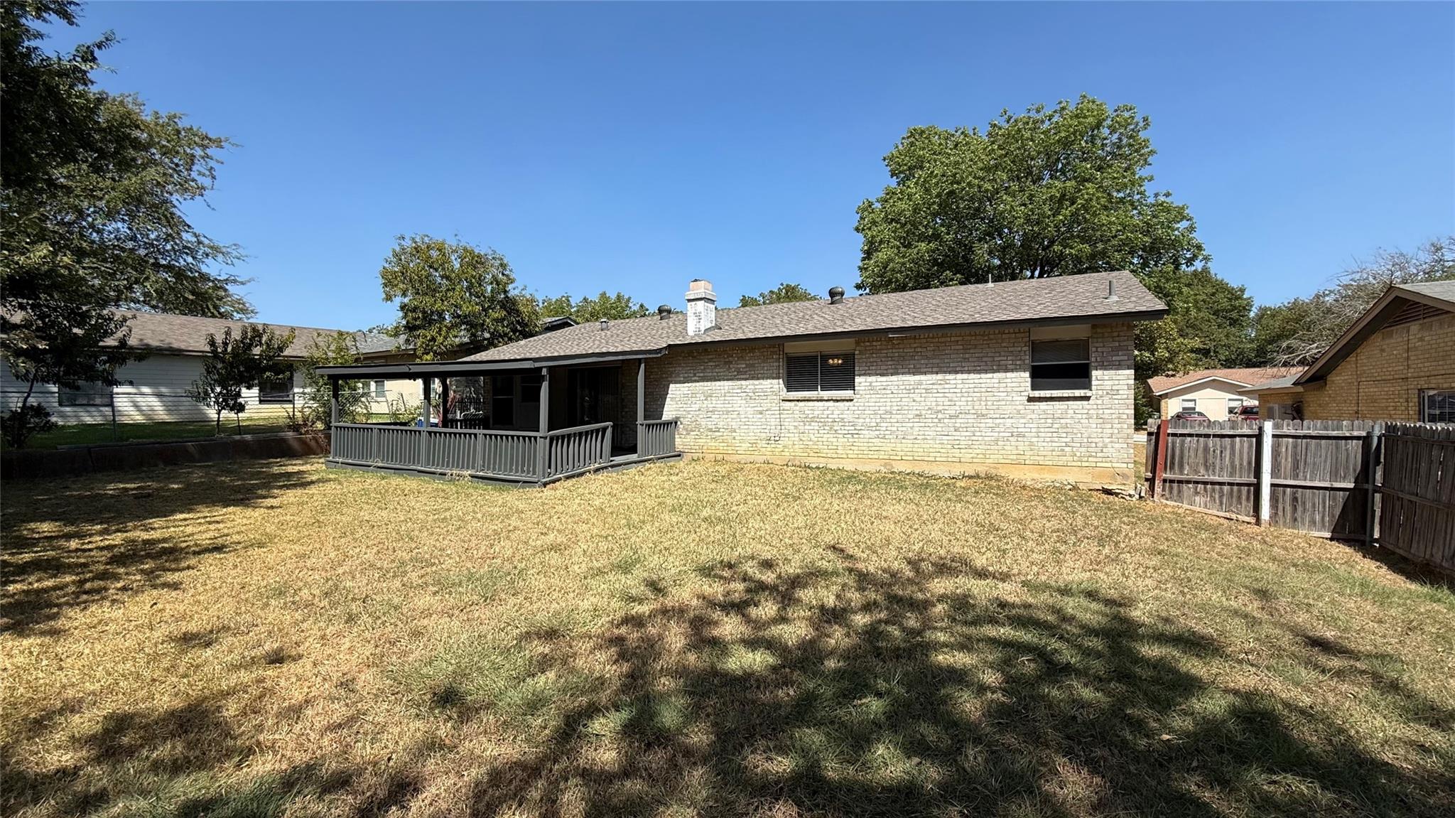 main property photo 16
