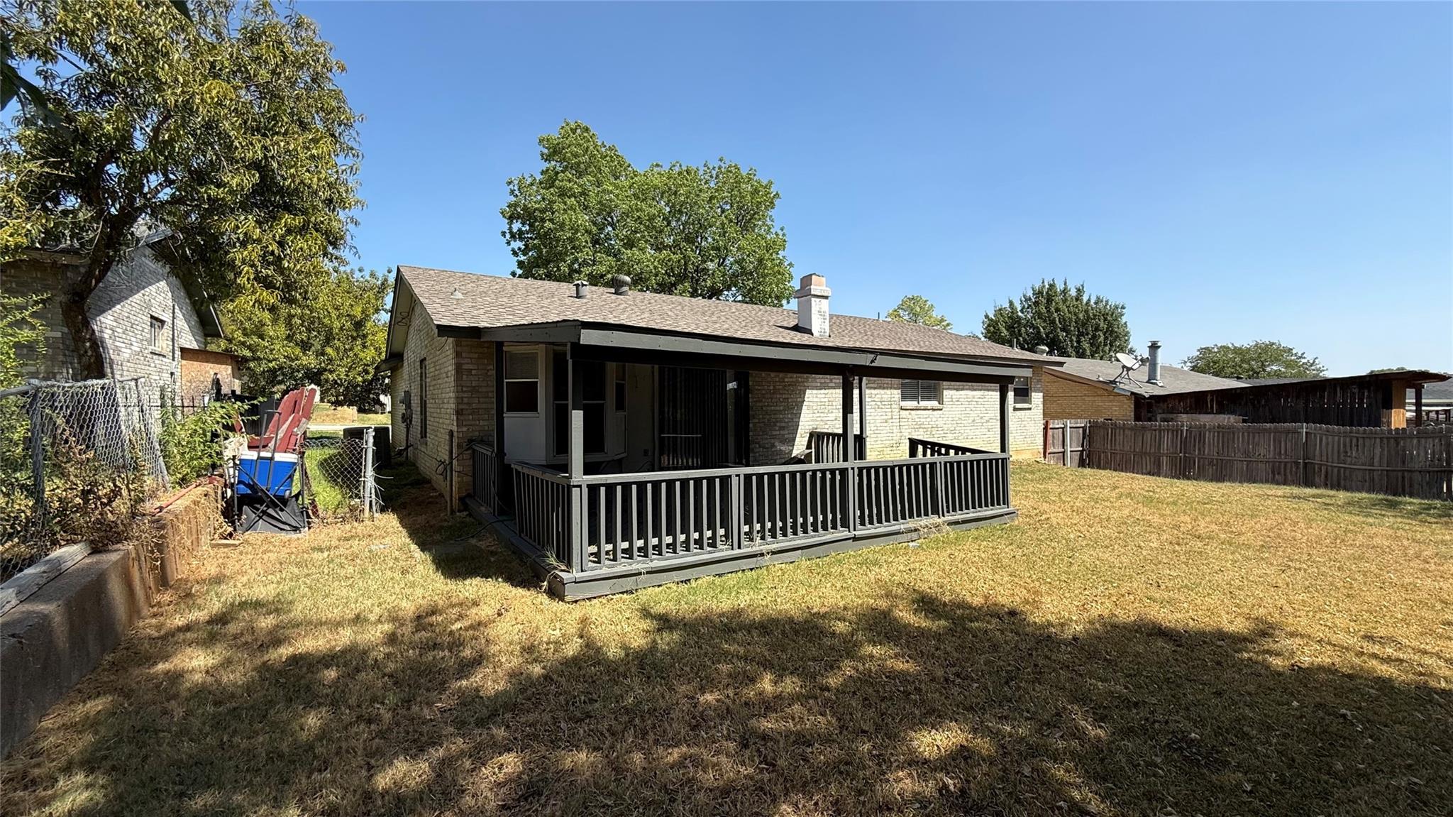 main property photo 17