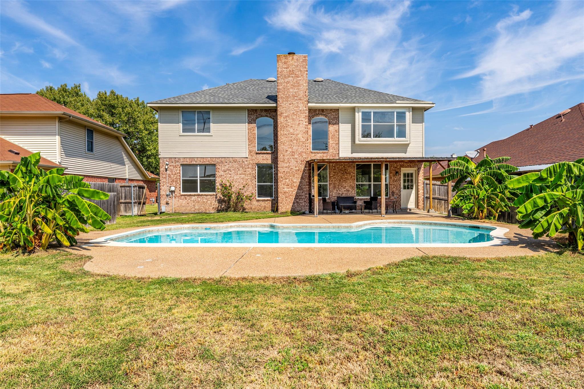main property photo 36