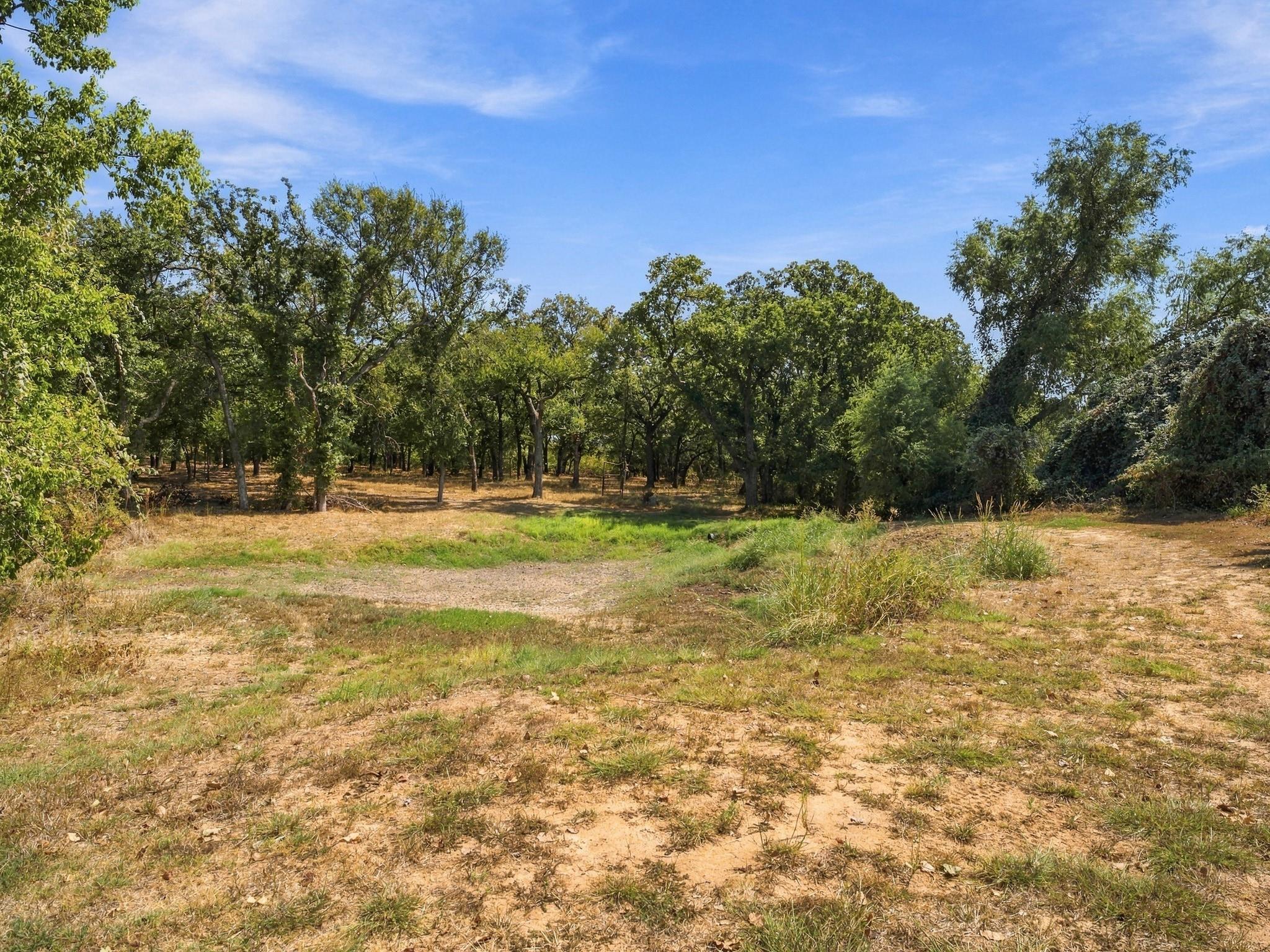 main property photo 34