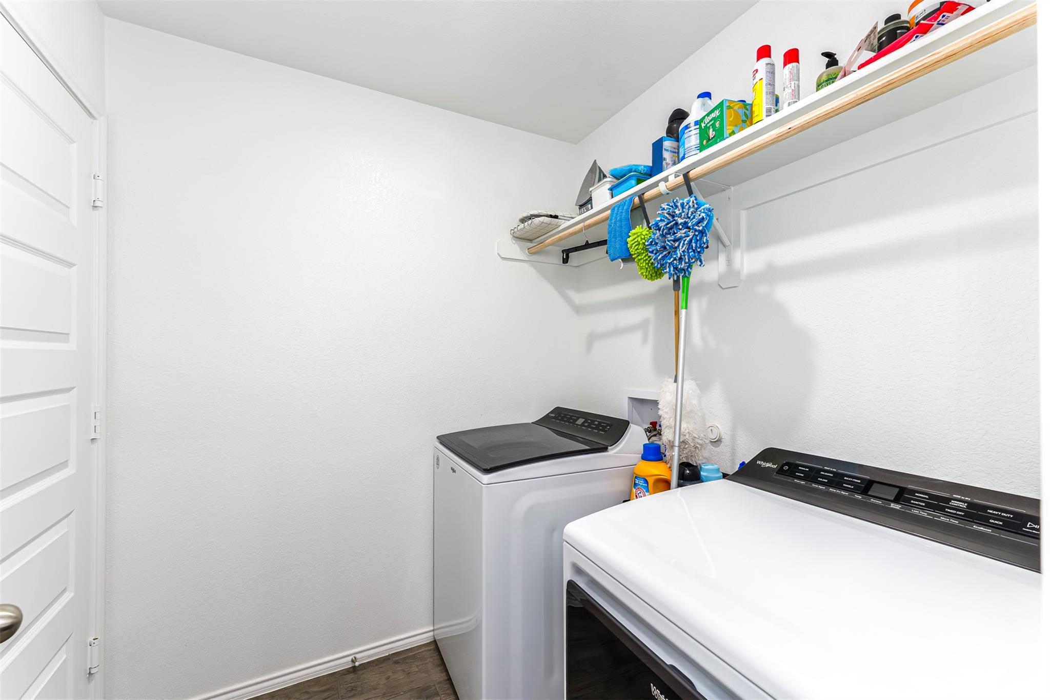 main property photo 16