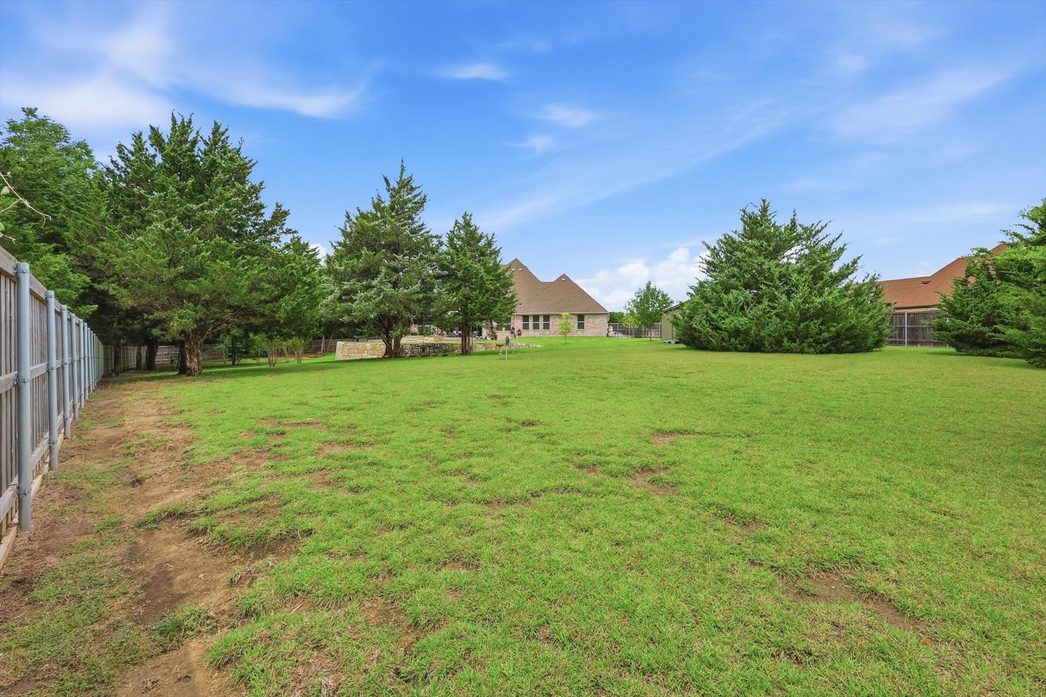 main property photo 22