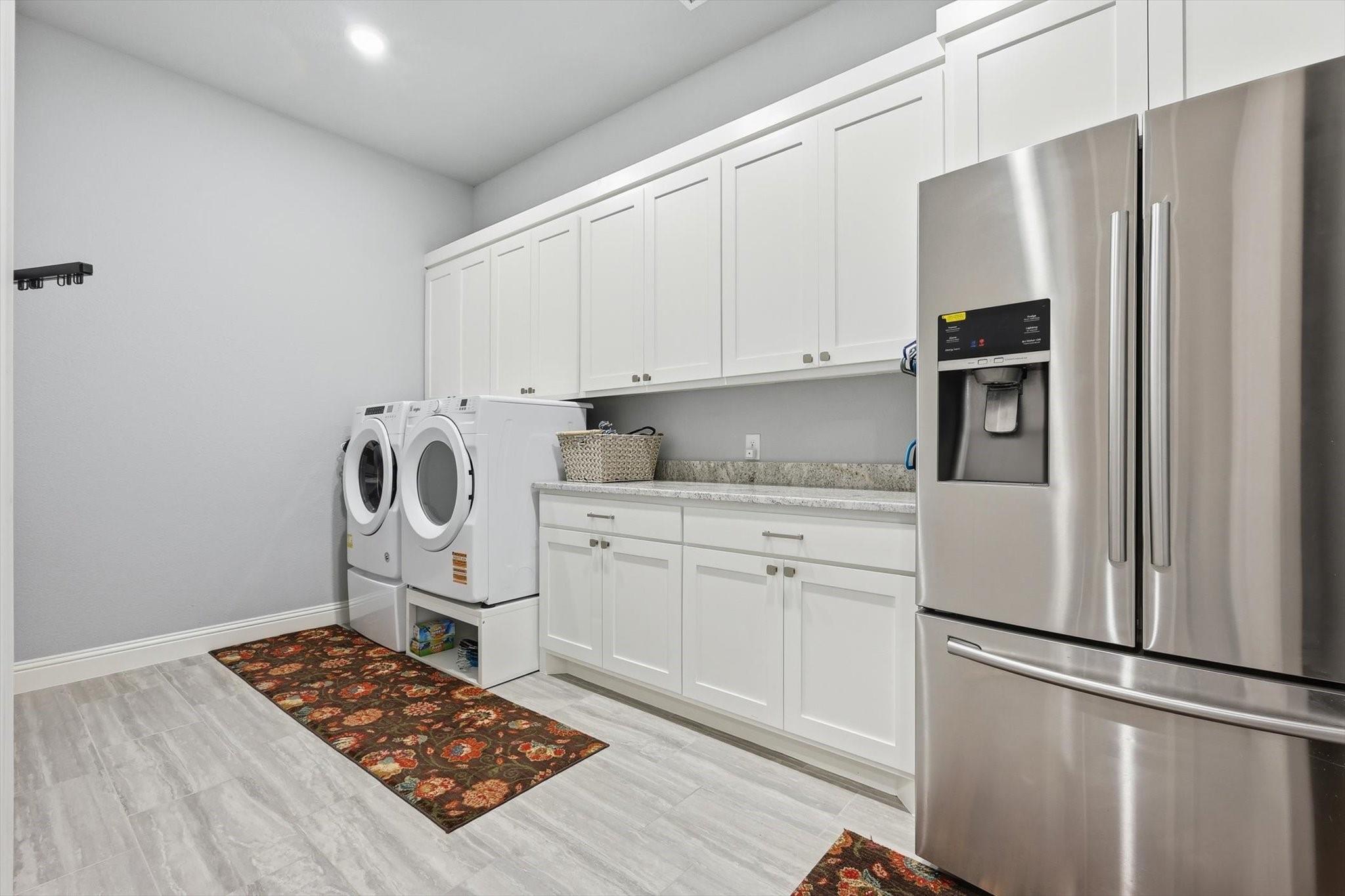 main property photo 8