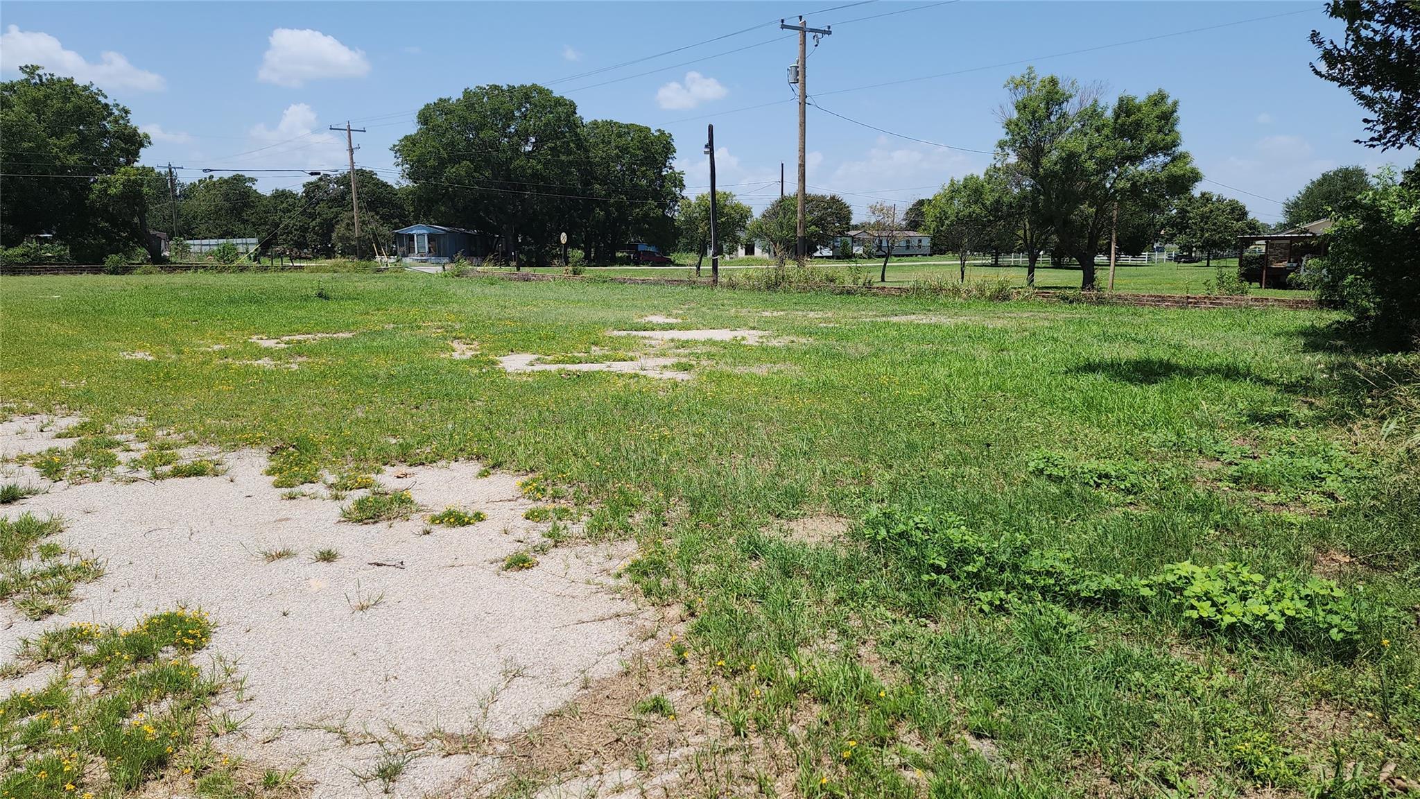 main property photo 16