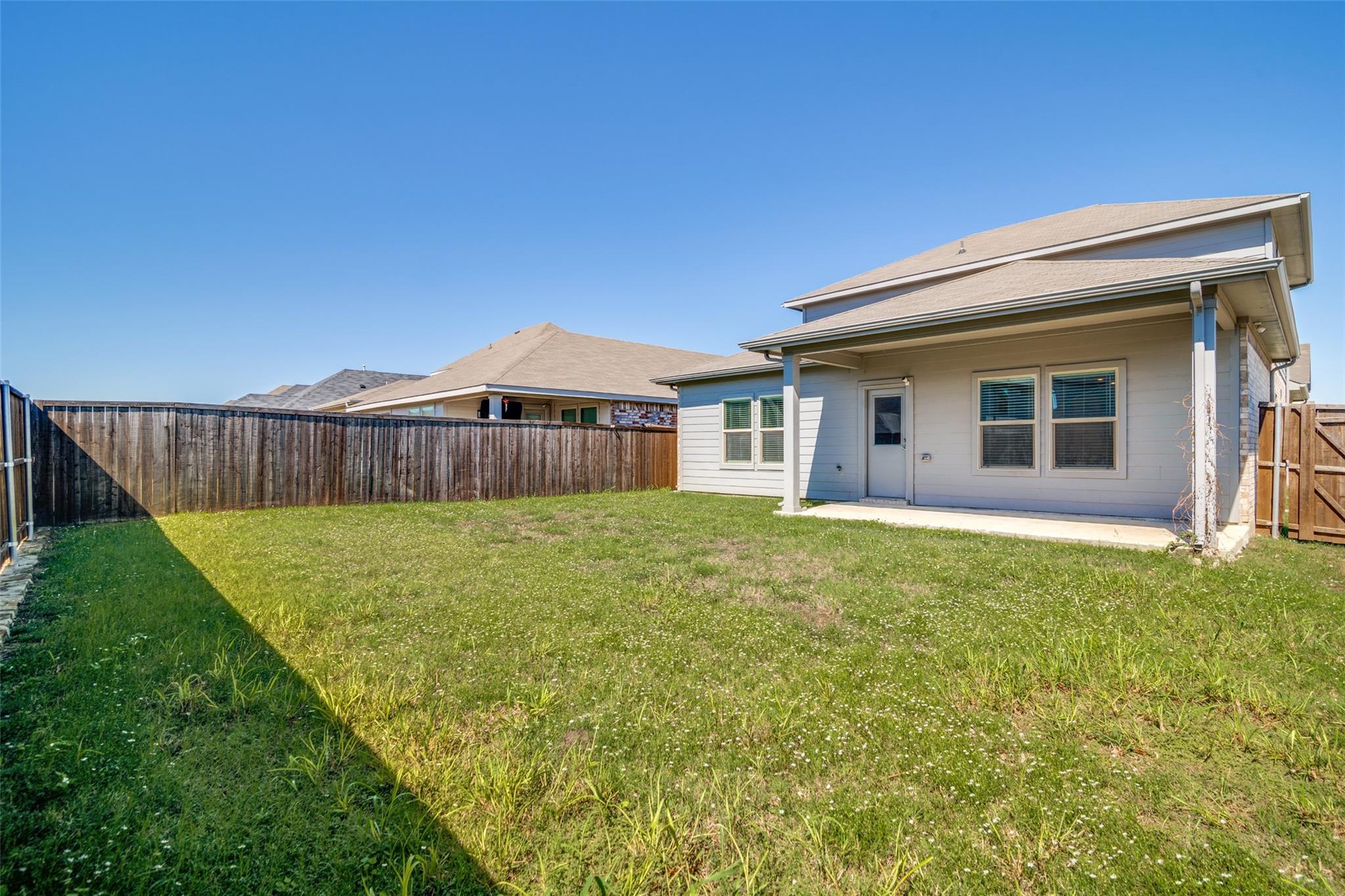 main property photo 23