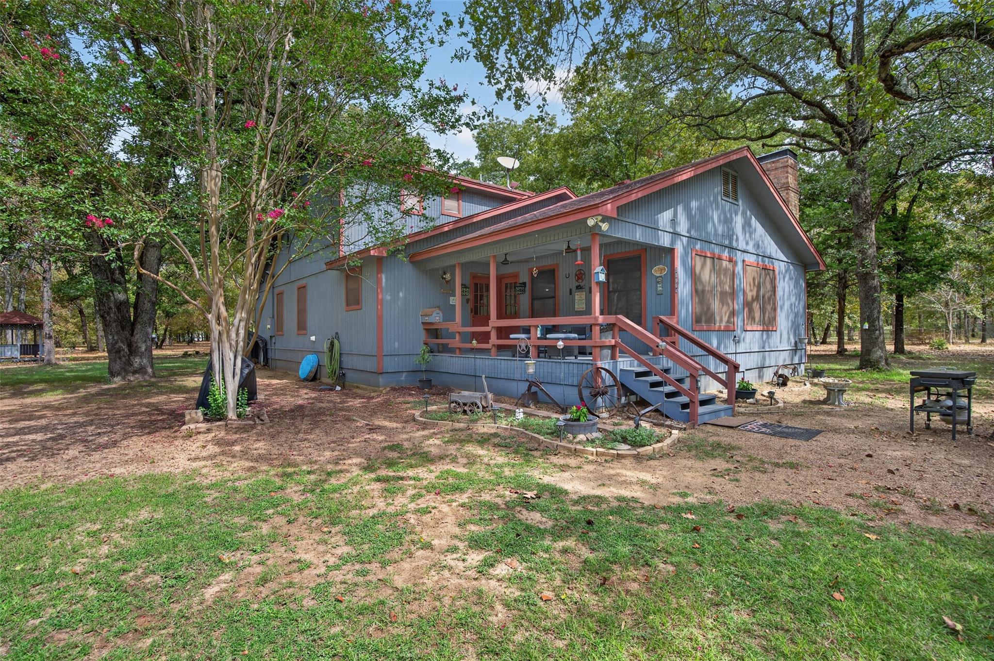 main property photo 36