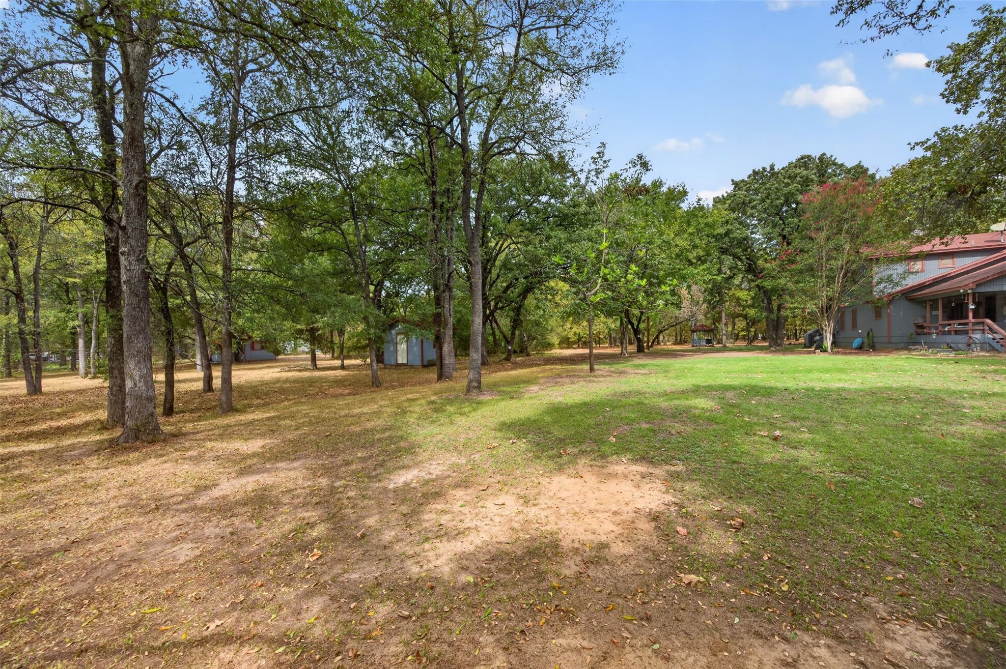 main property photo 38