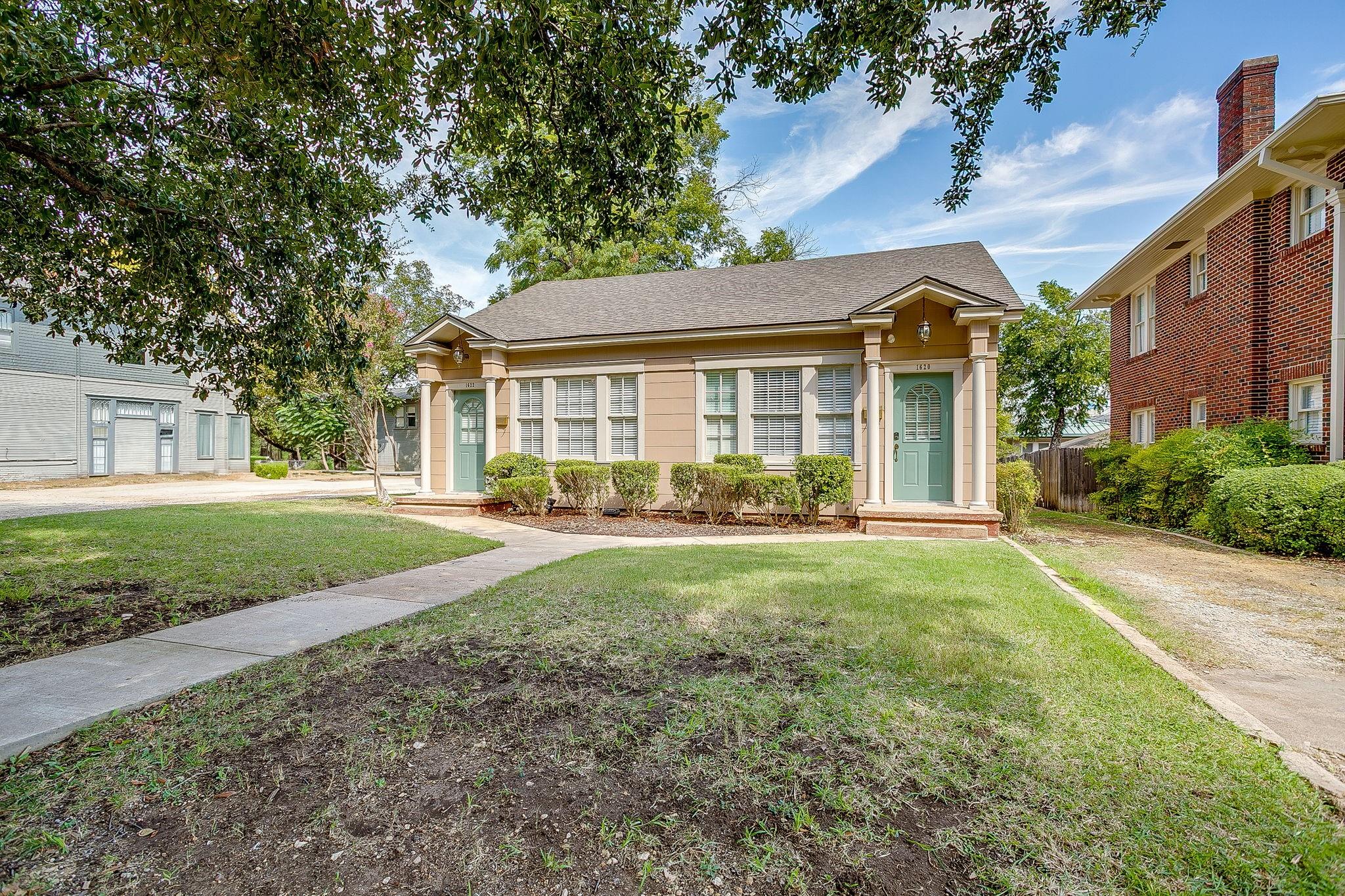 main property photo 3