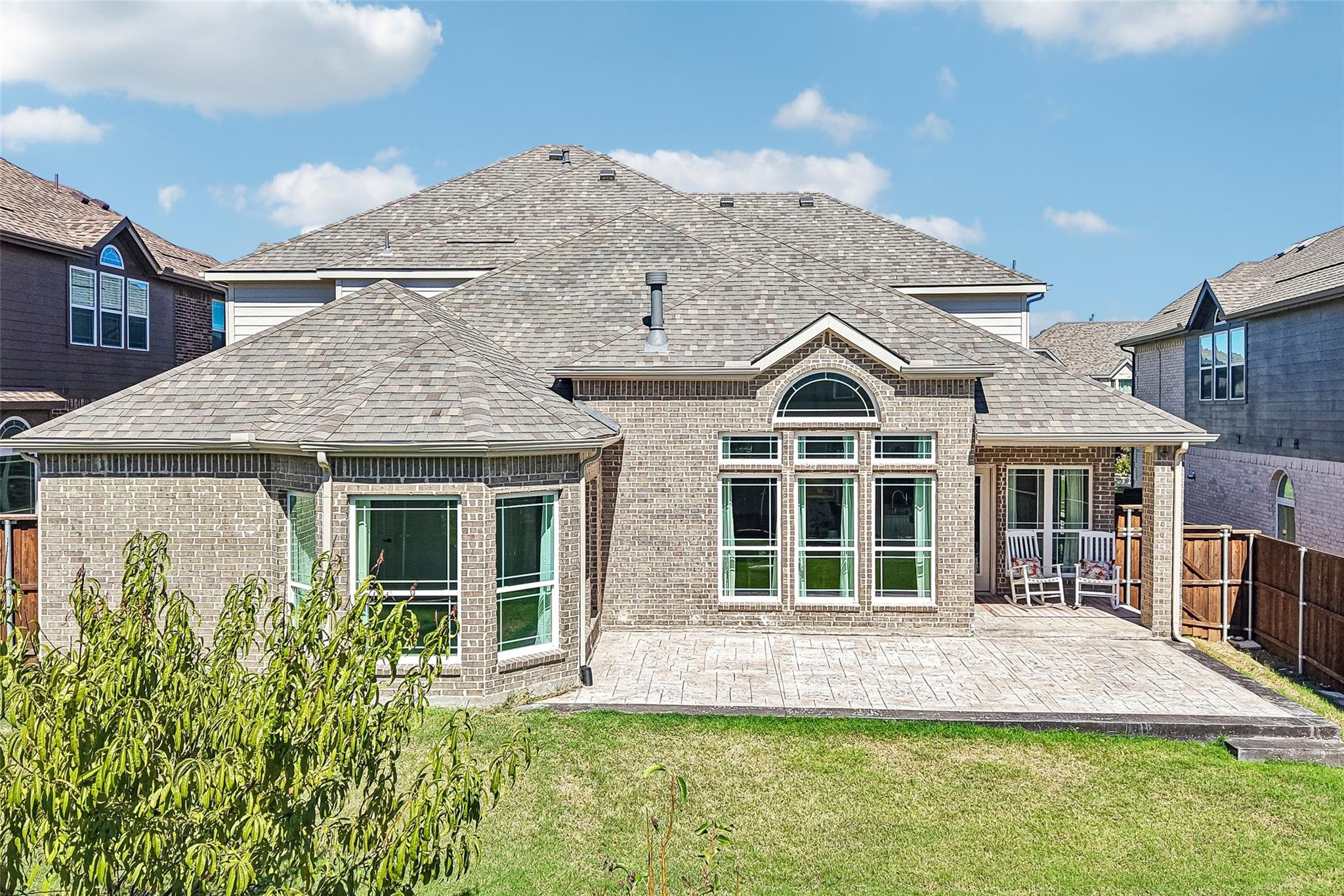 main property photo 37