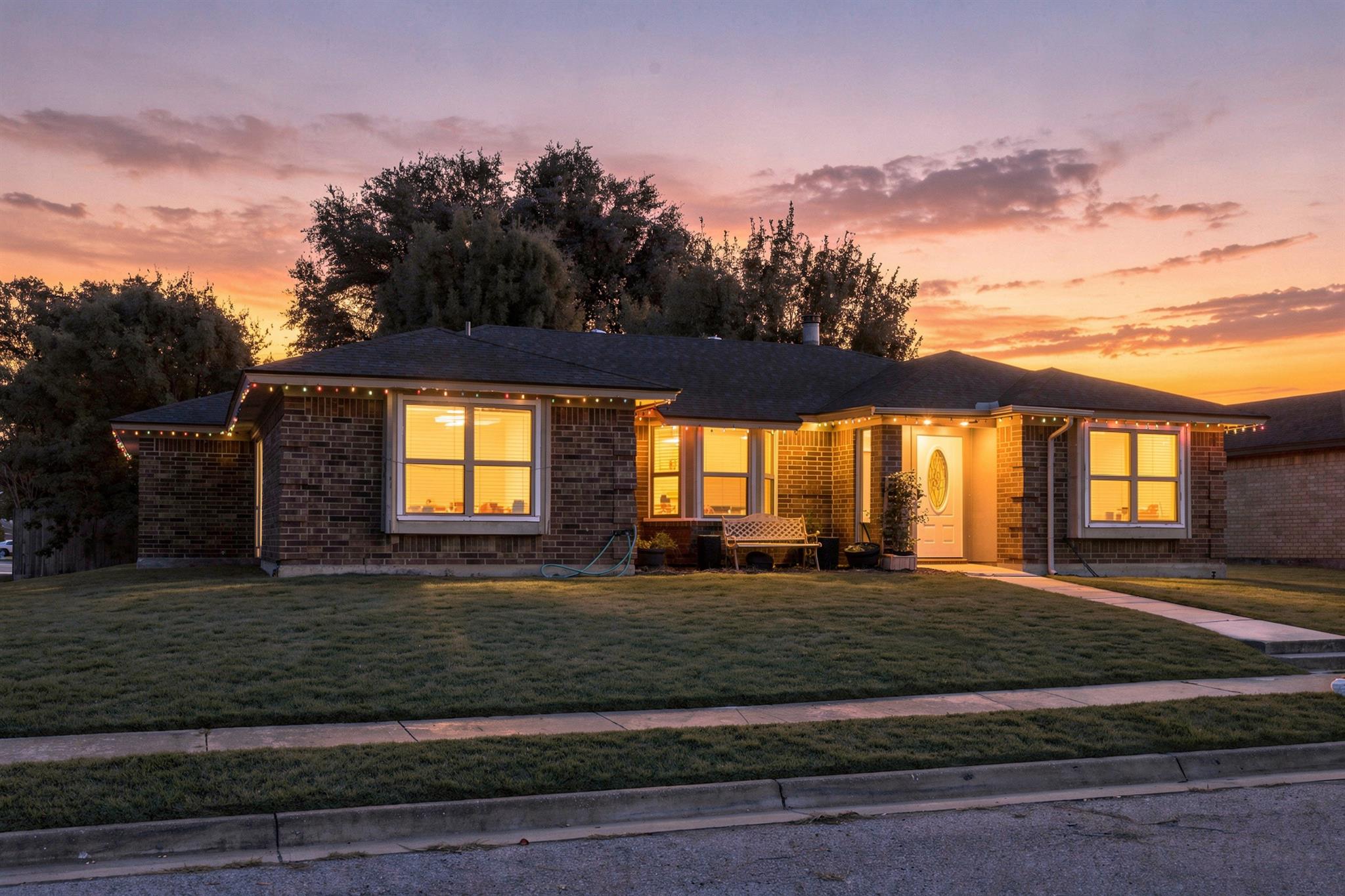 main property photo 24