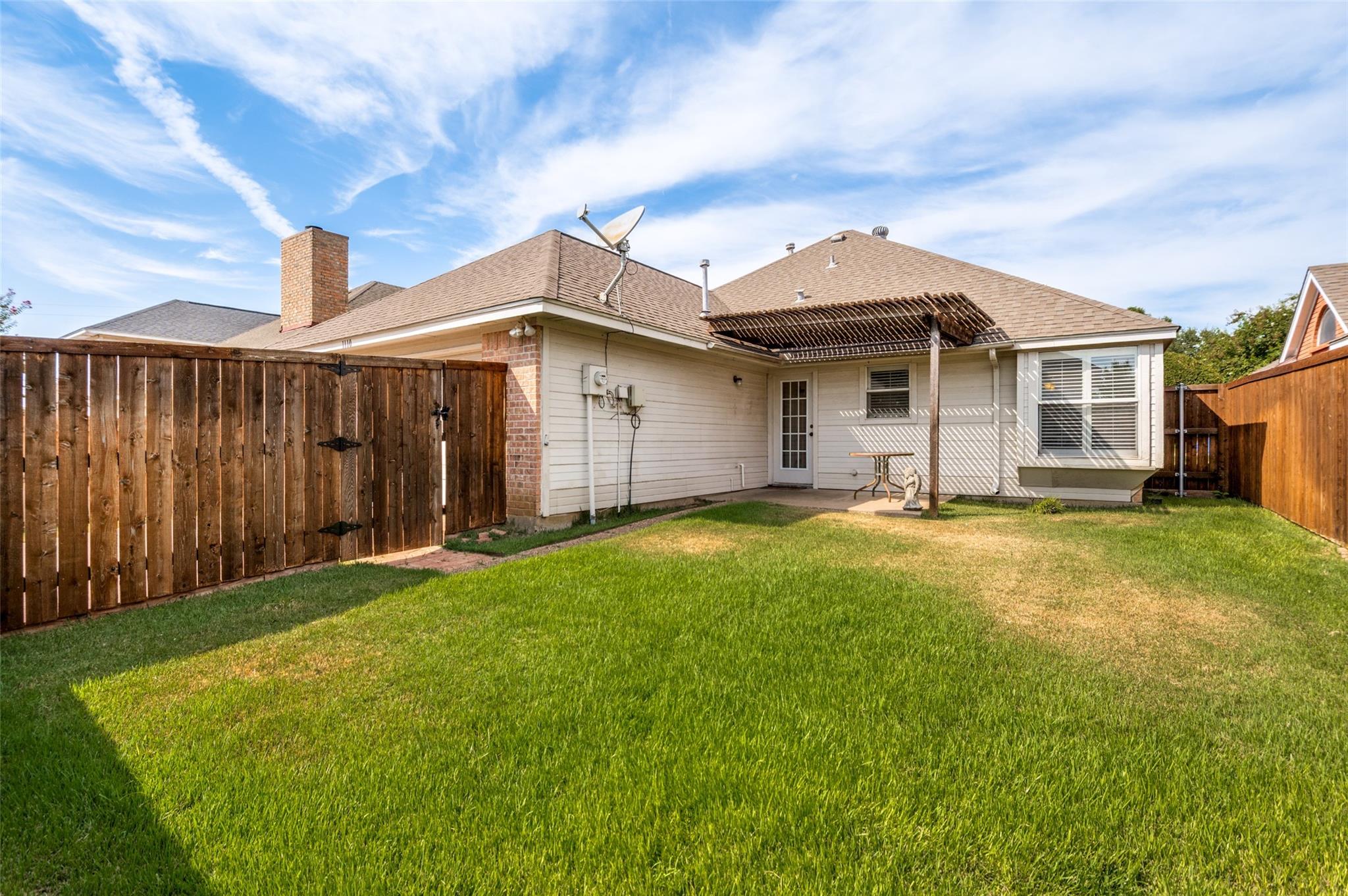 main property photo 24
