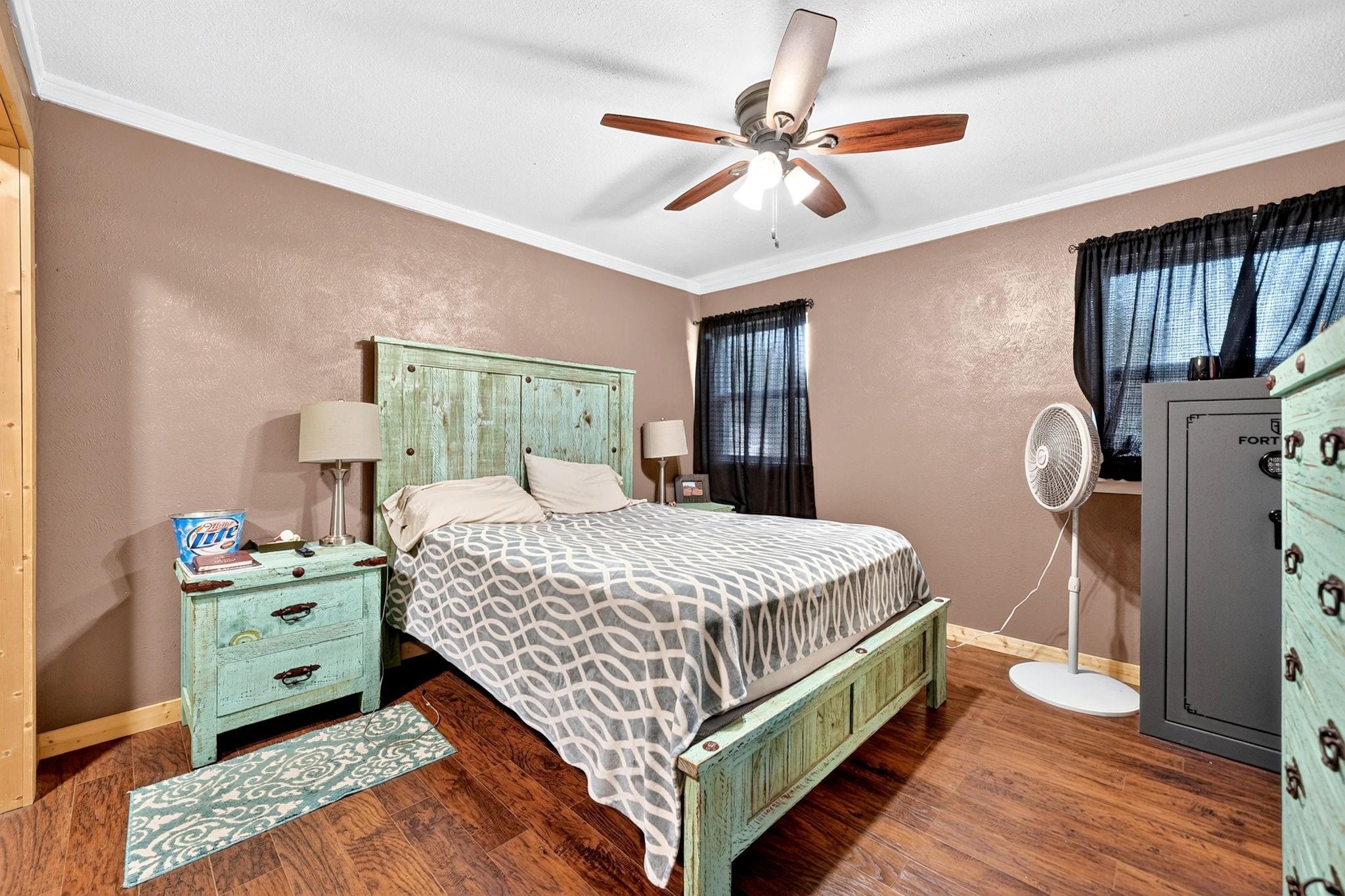 main property photo 21