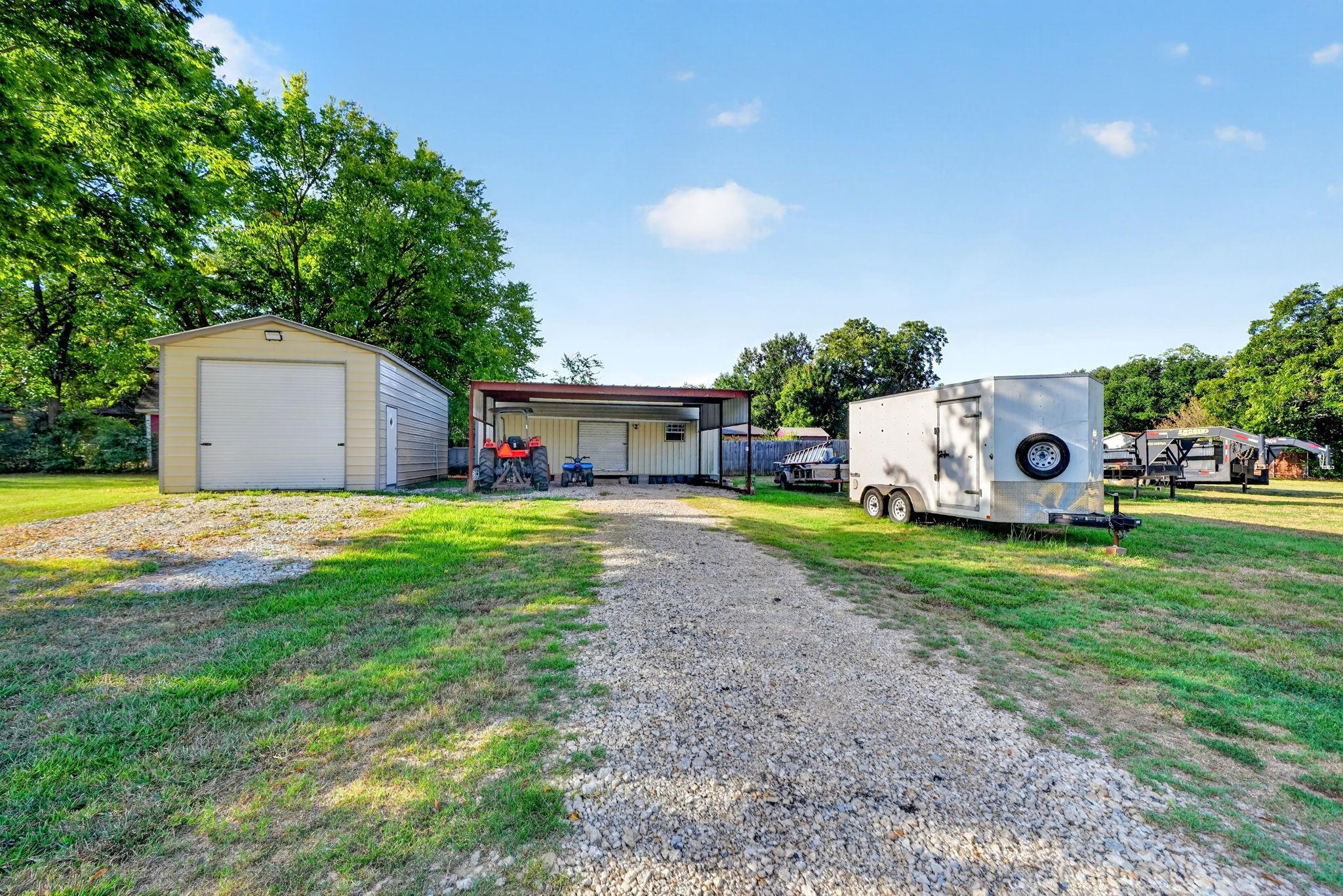main property photo 27