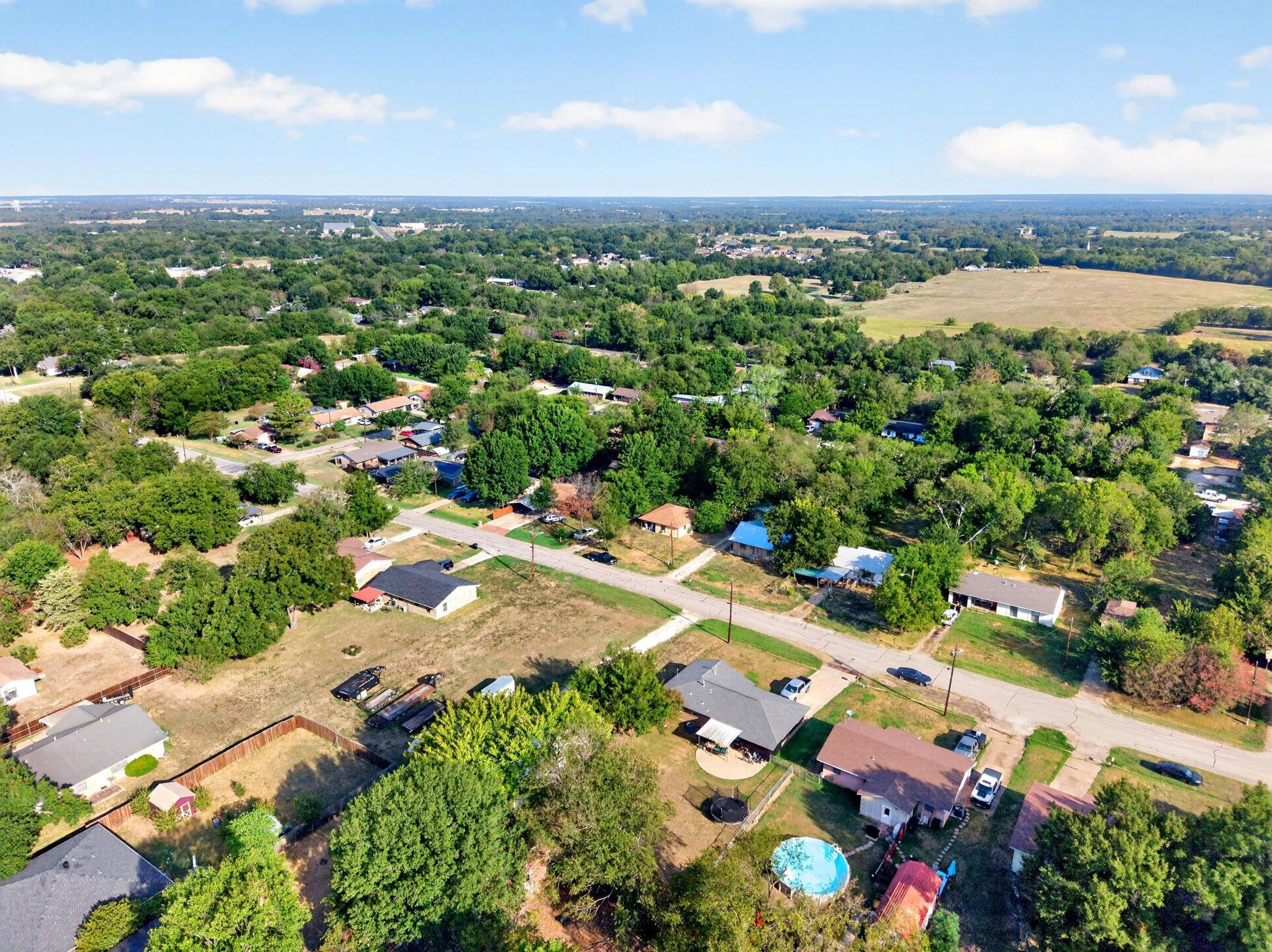 main property photo 37