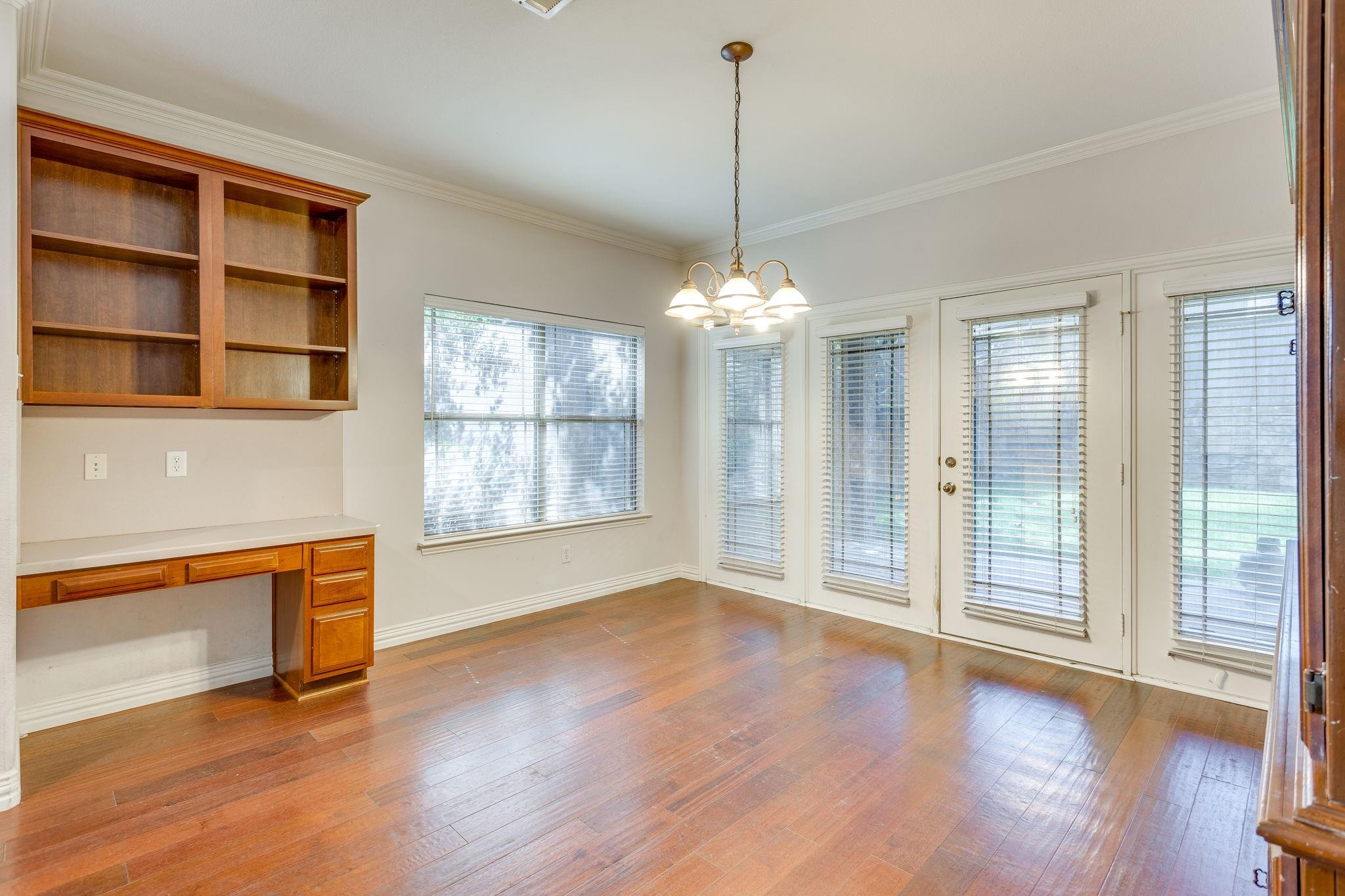 main property photo 17