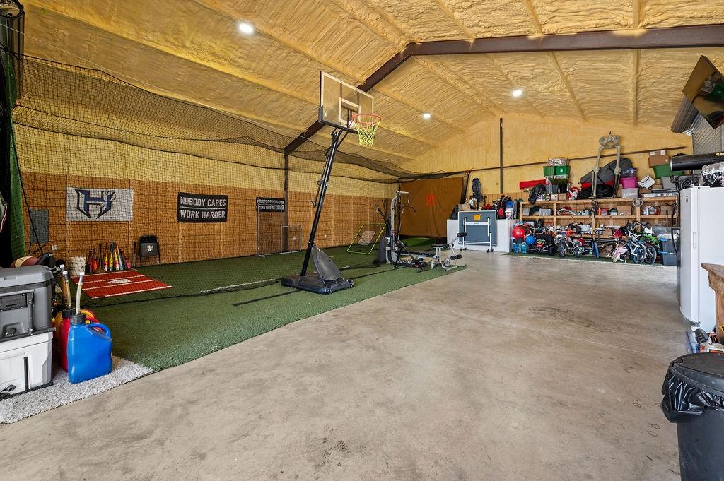 main property photo 36