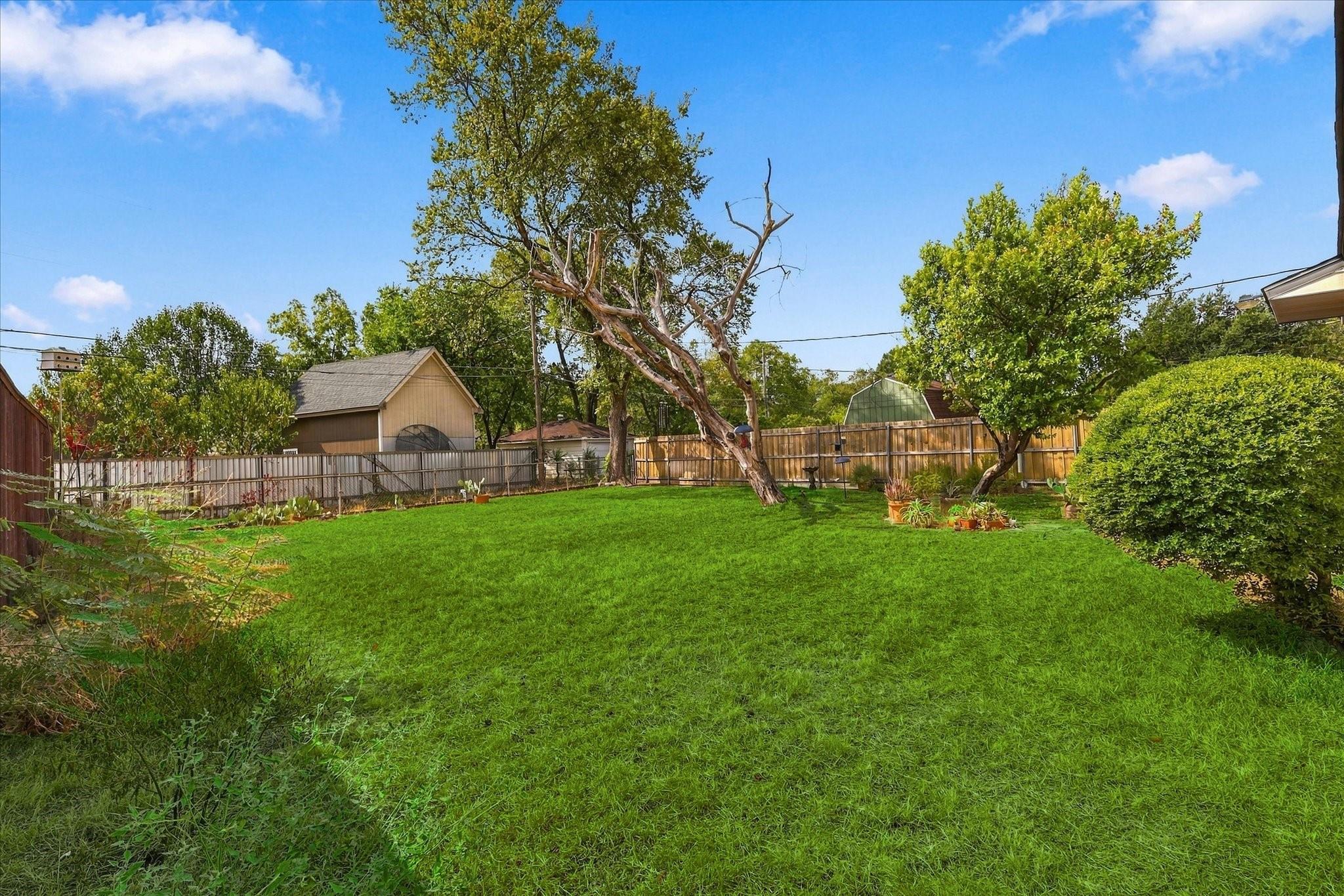 main property photo 22