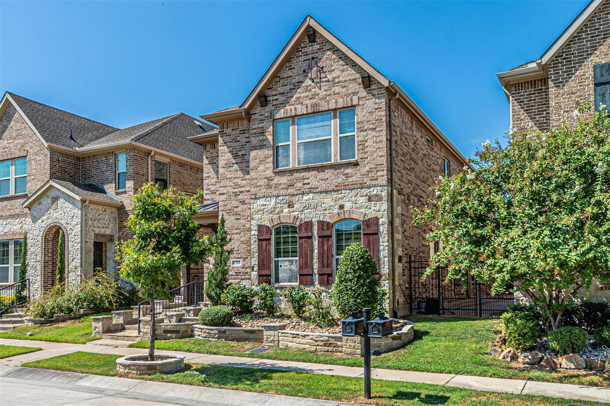 main property photo 2