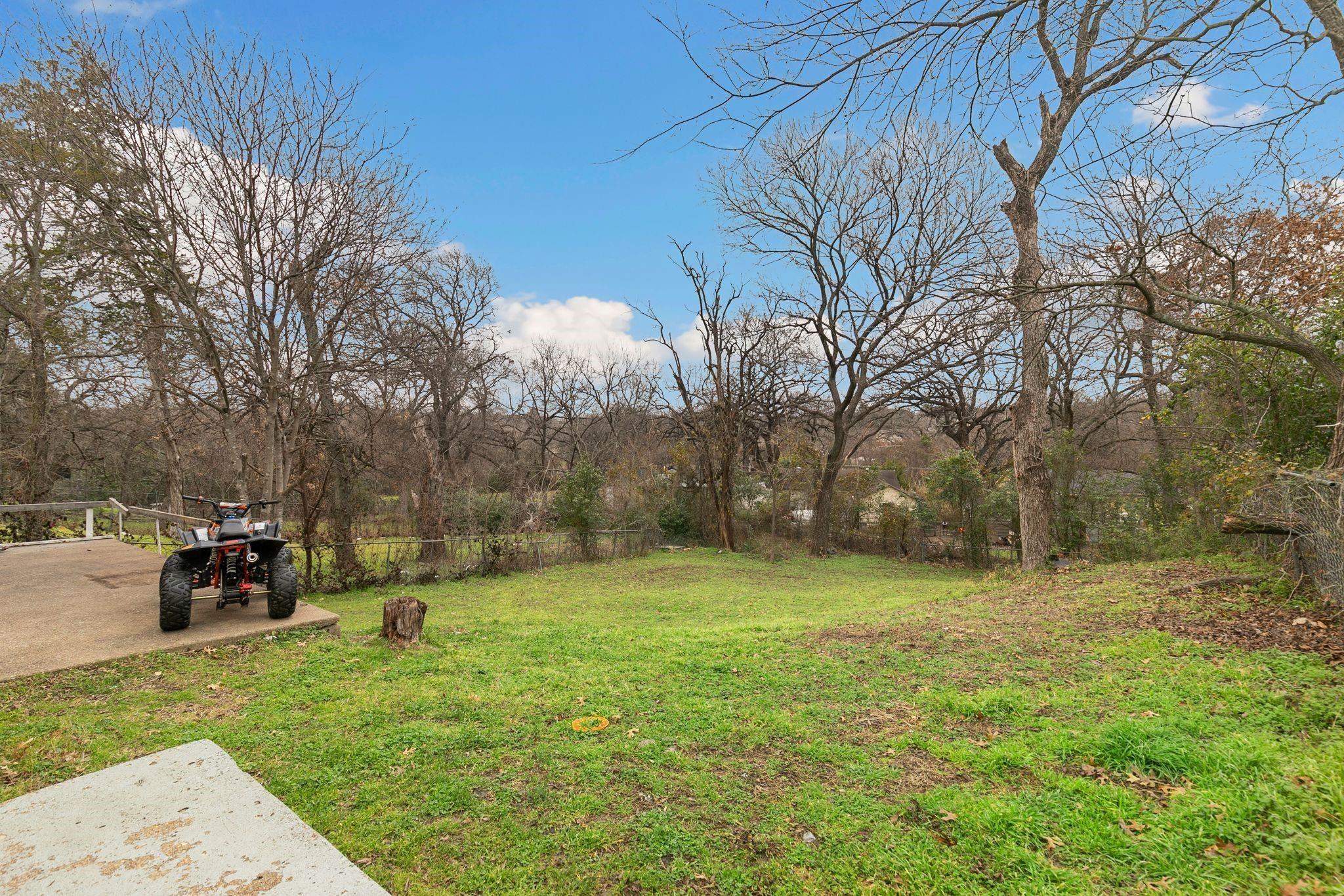 main property photo 25
