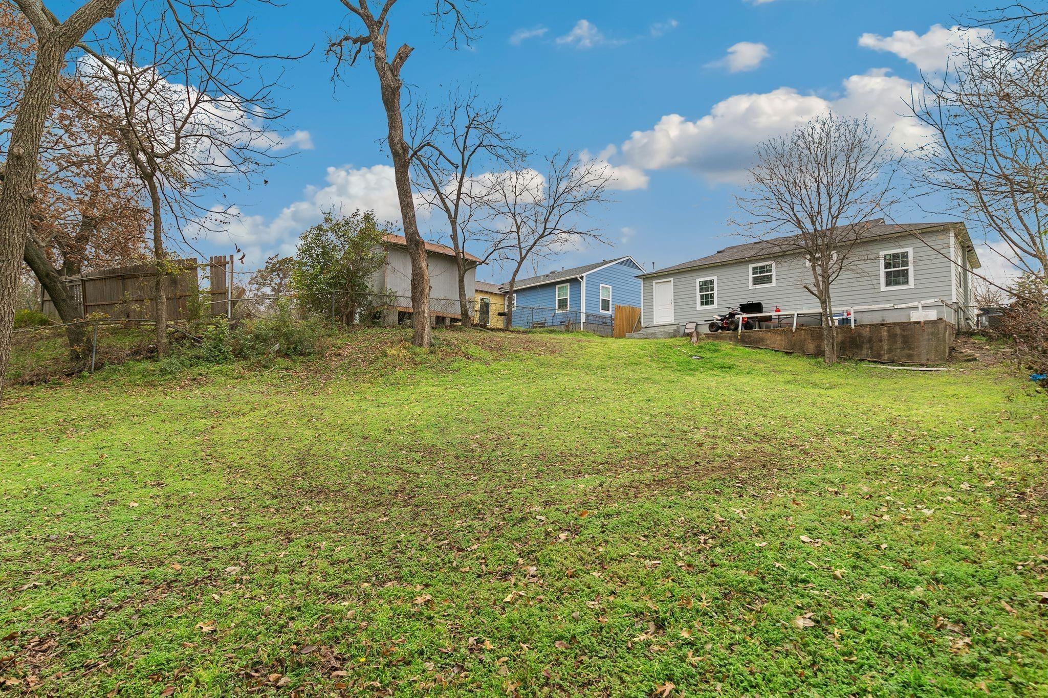 main property photo 26