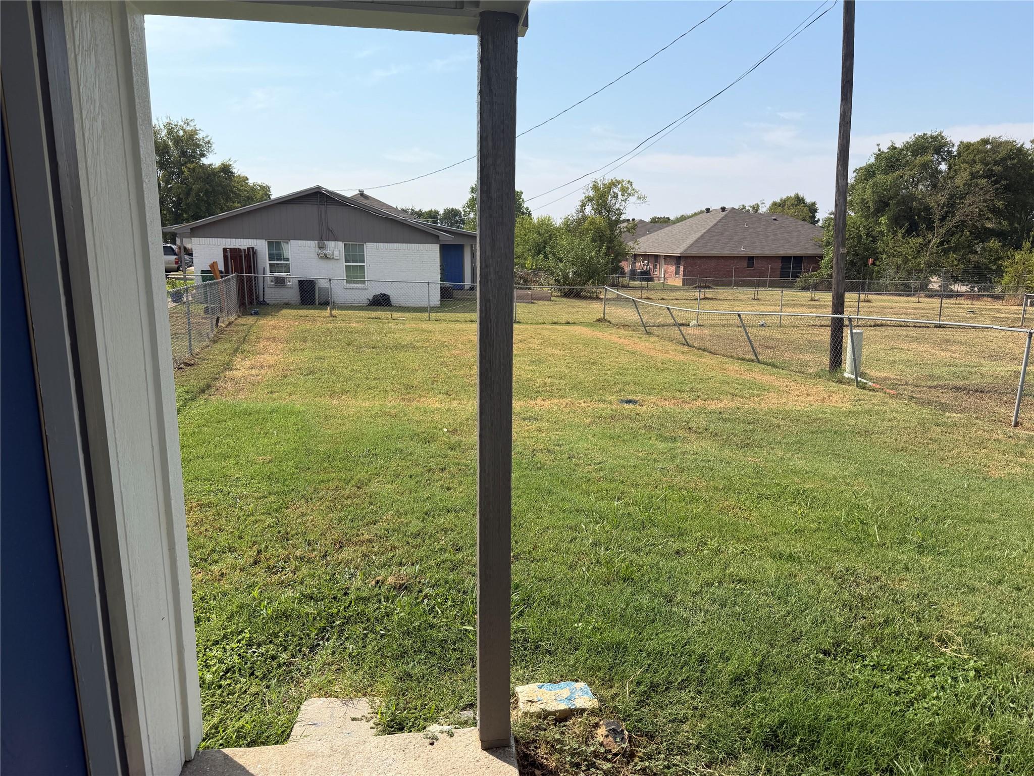 main property photo 6