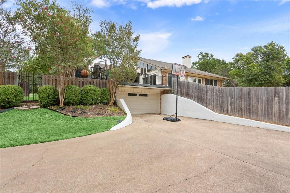 main property photo 35