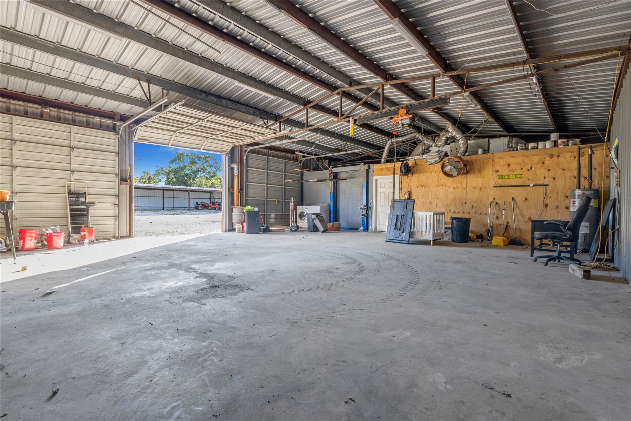 main property photo 20