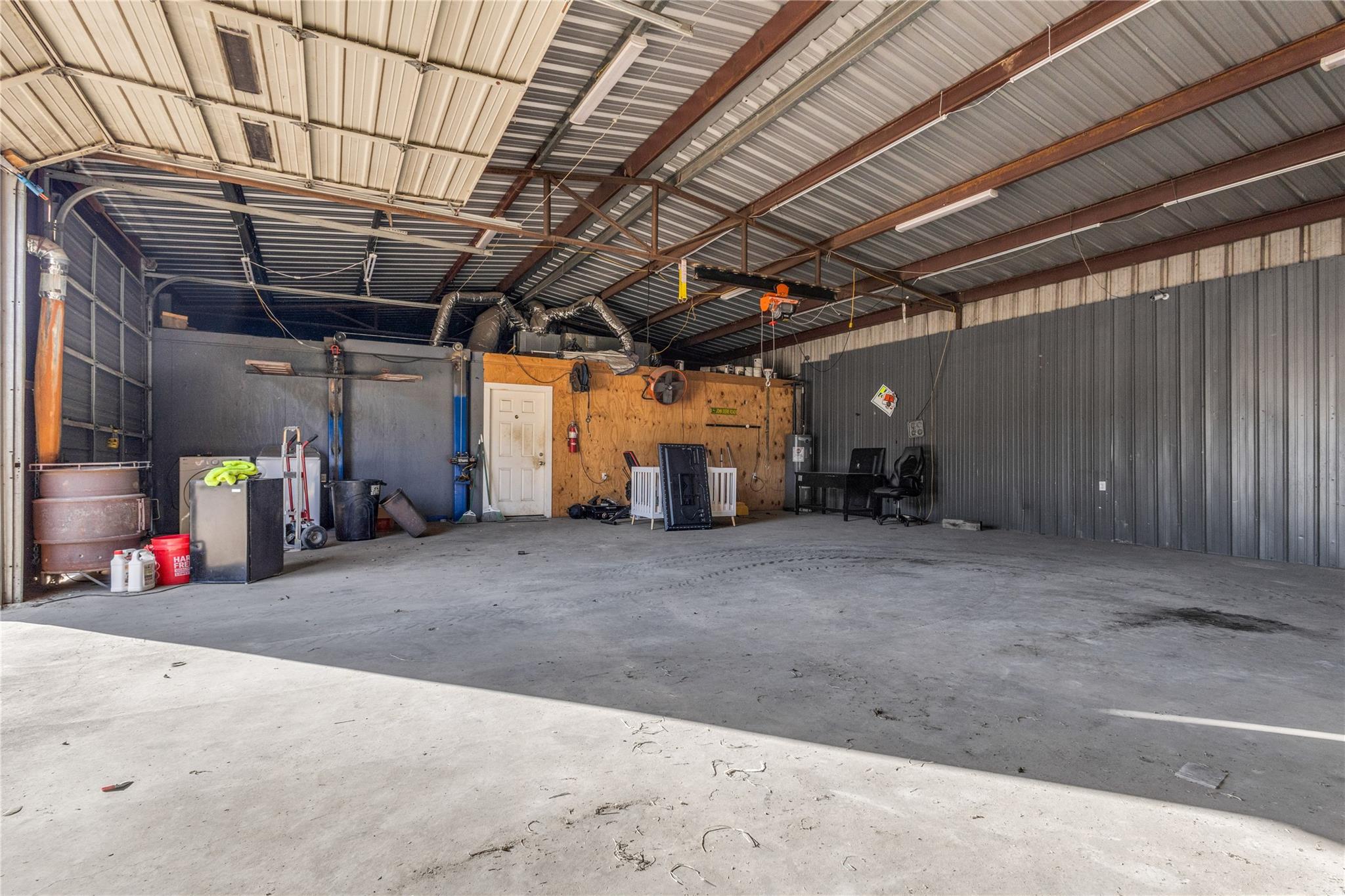 main property photo 22