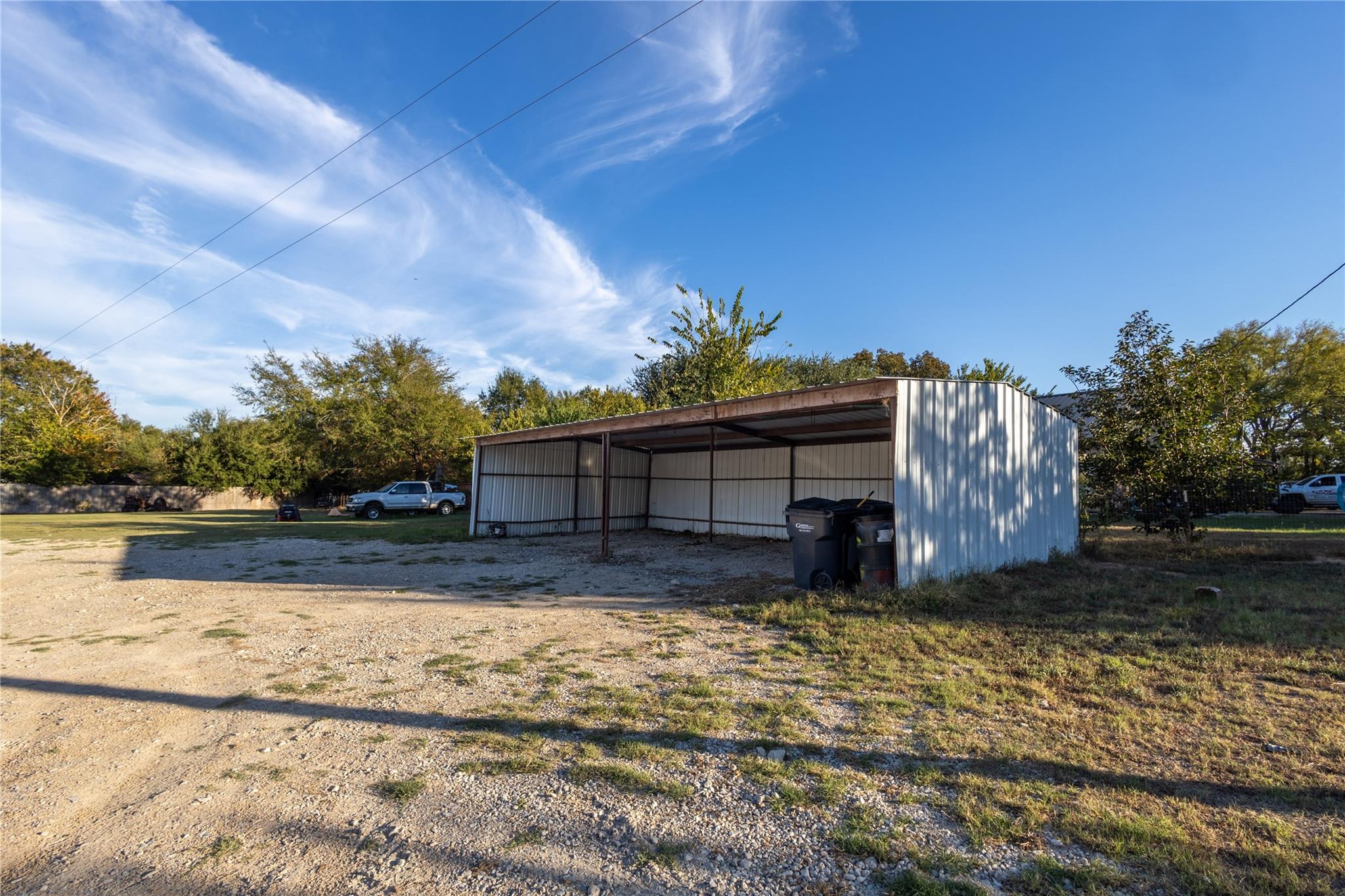 main property photo 26