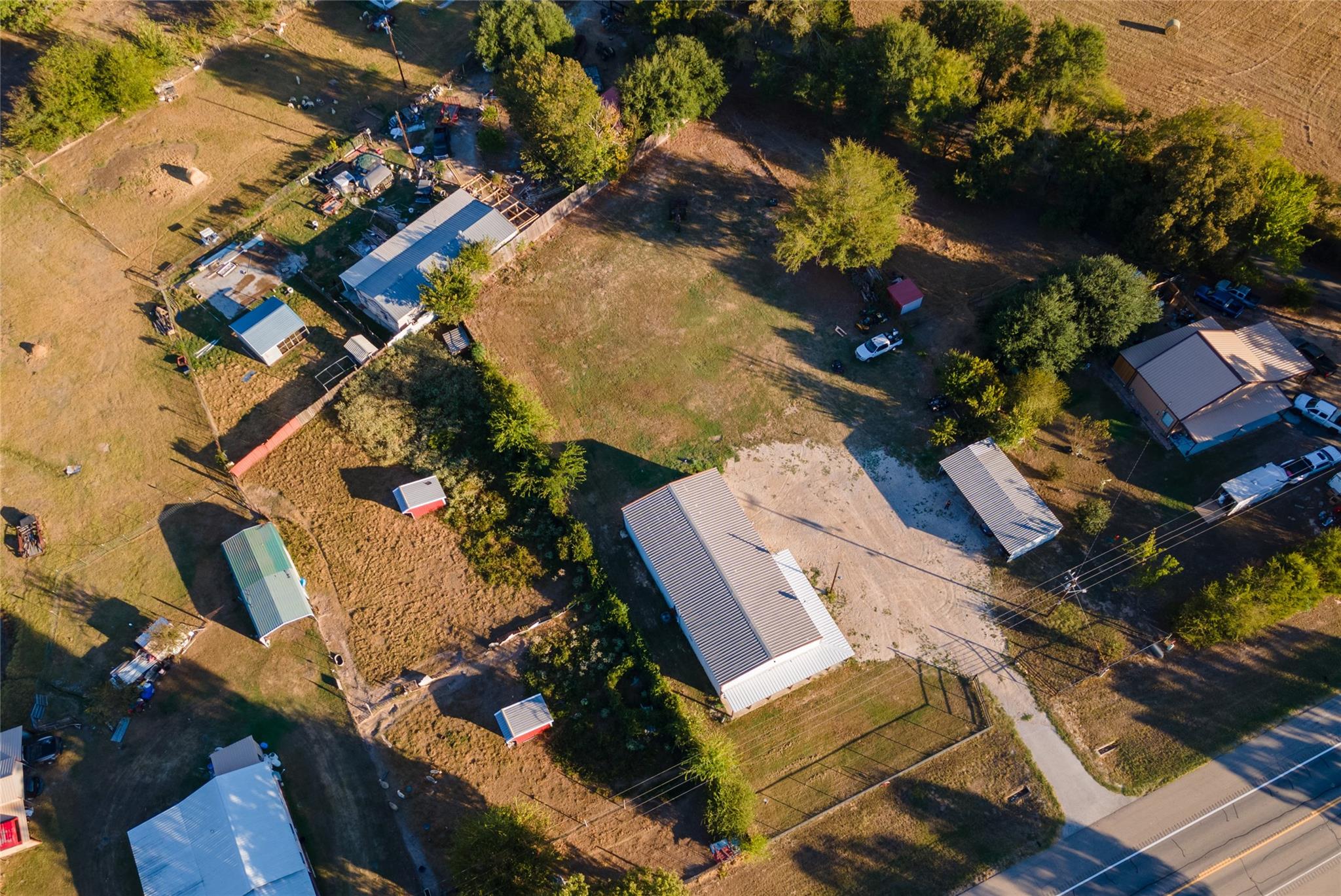 main property photo 34