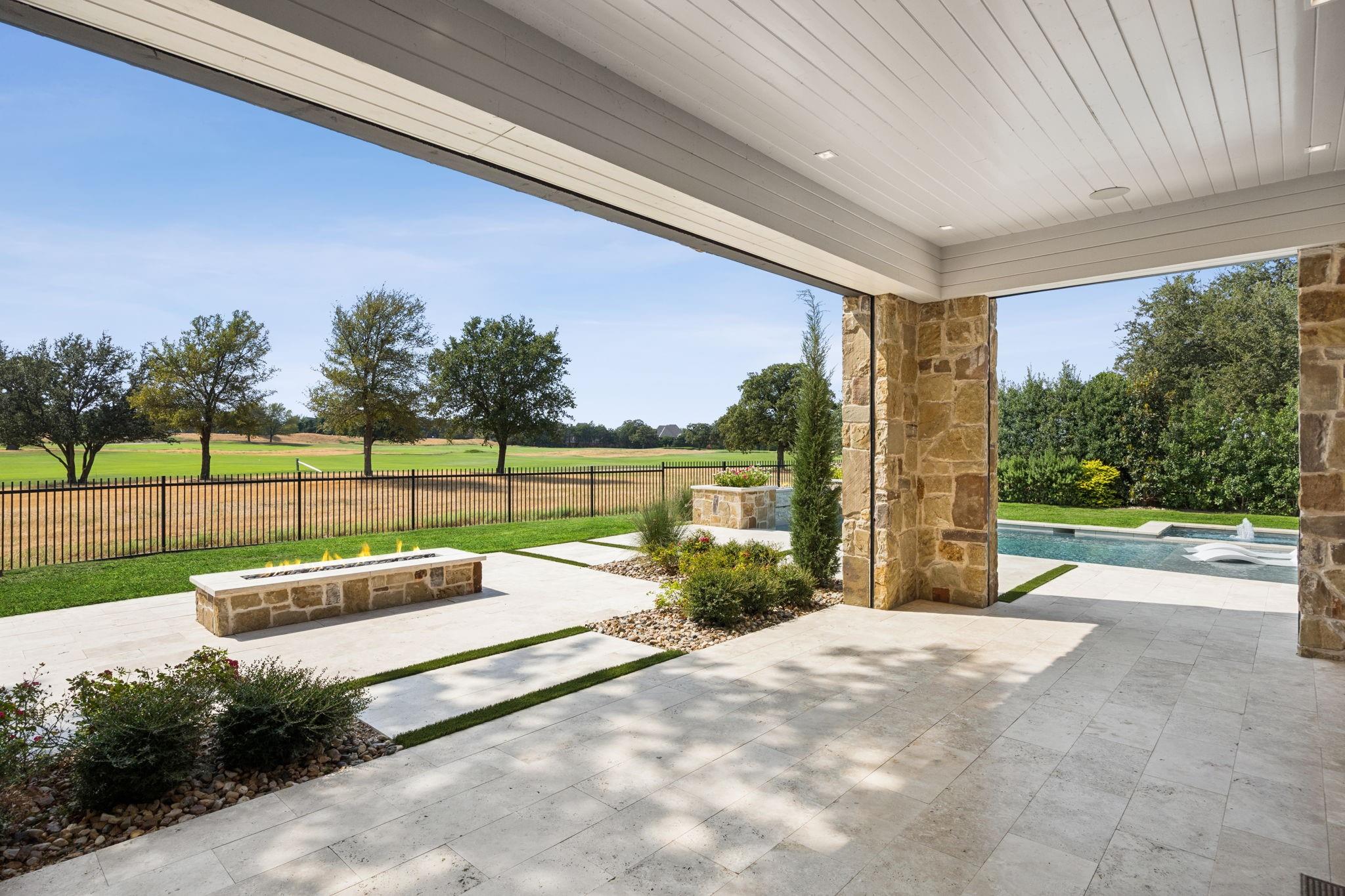 main property photo 24