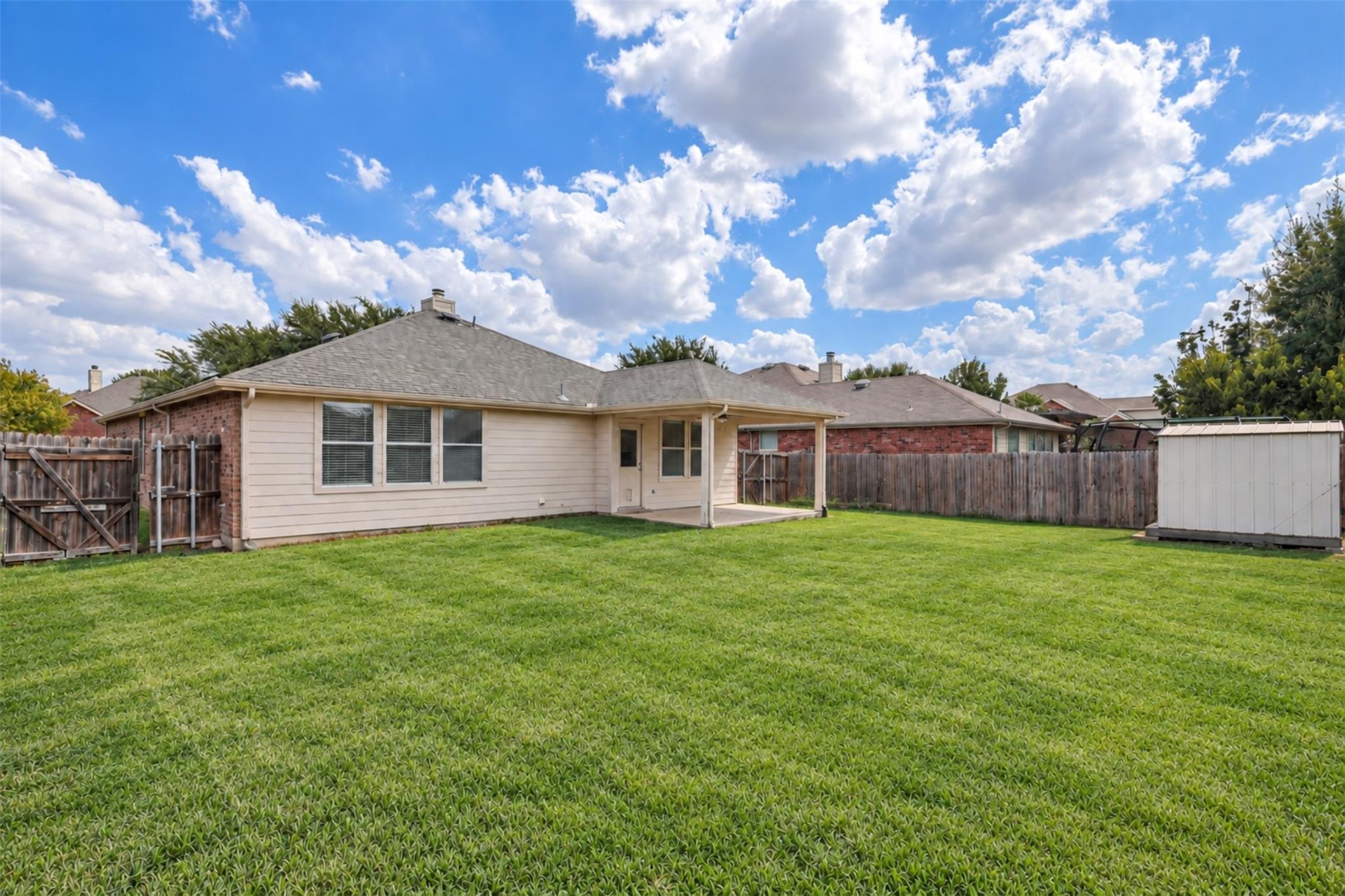 main property photo 19