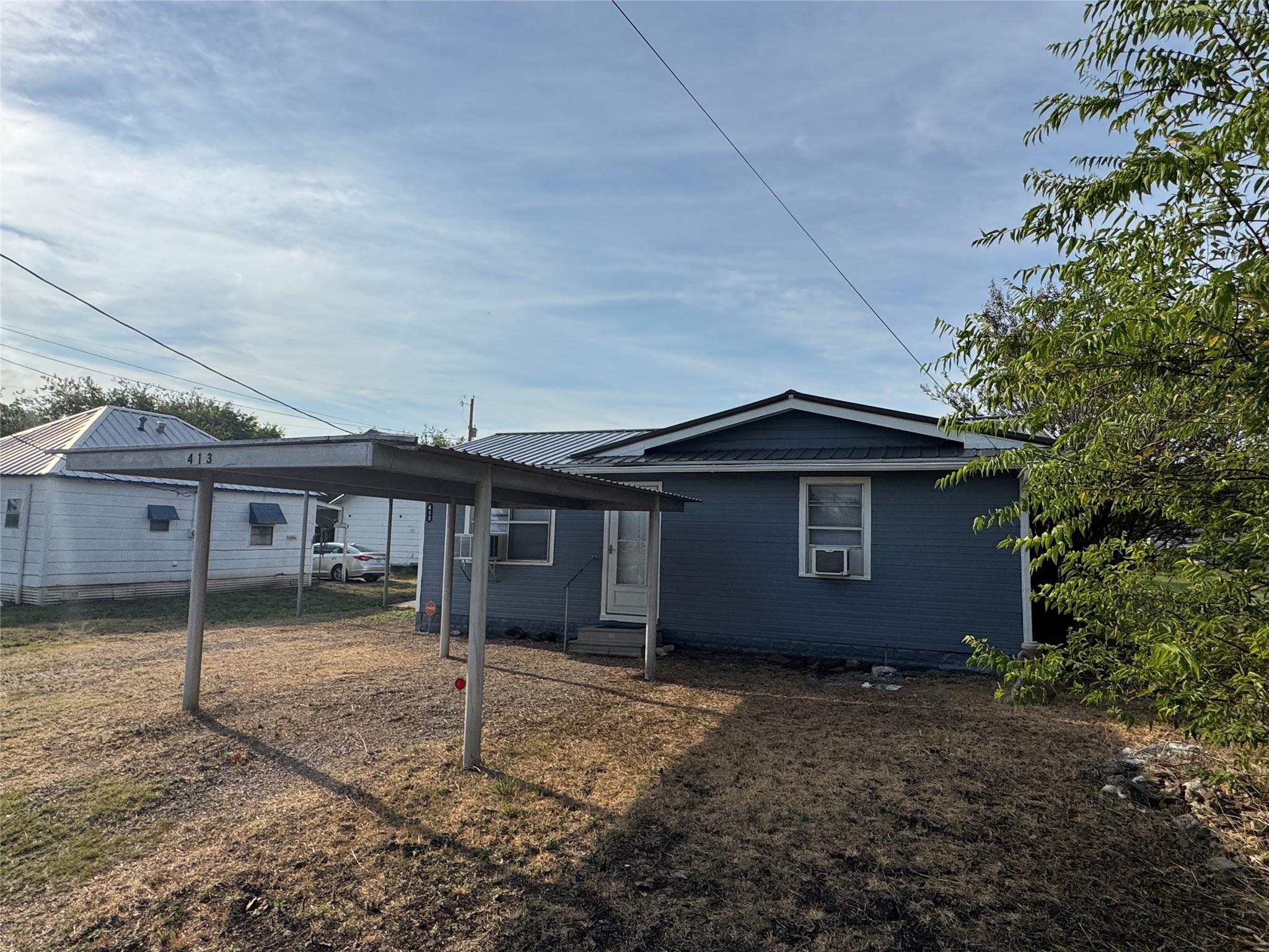 main property photo 13