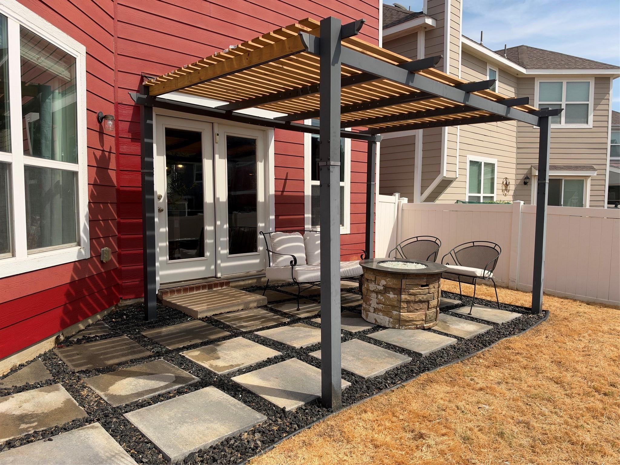 main property photo 28