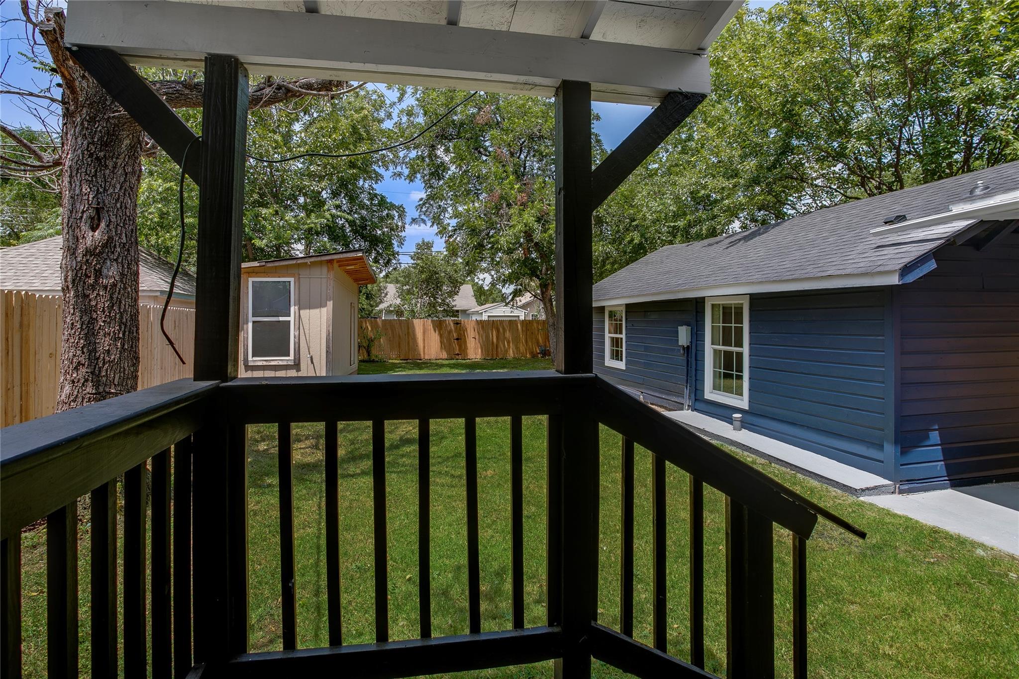 main property photo 31