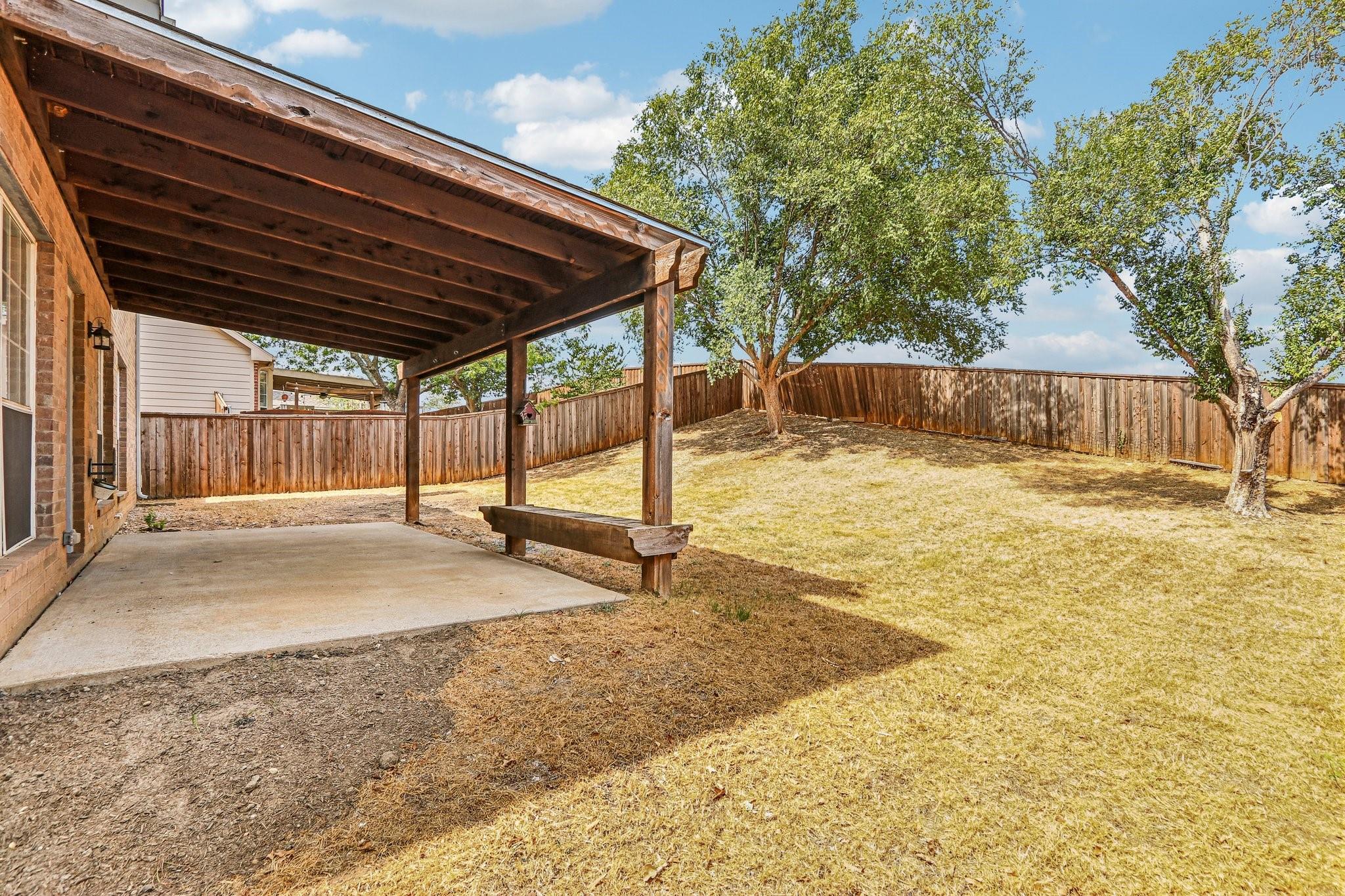 main property photo 33