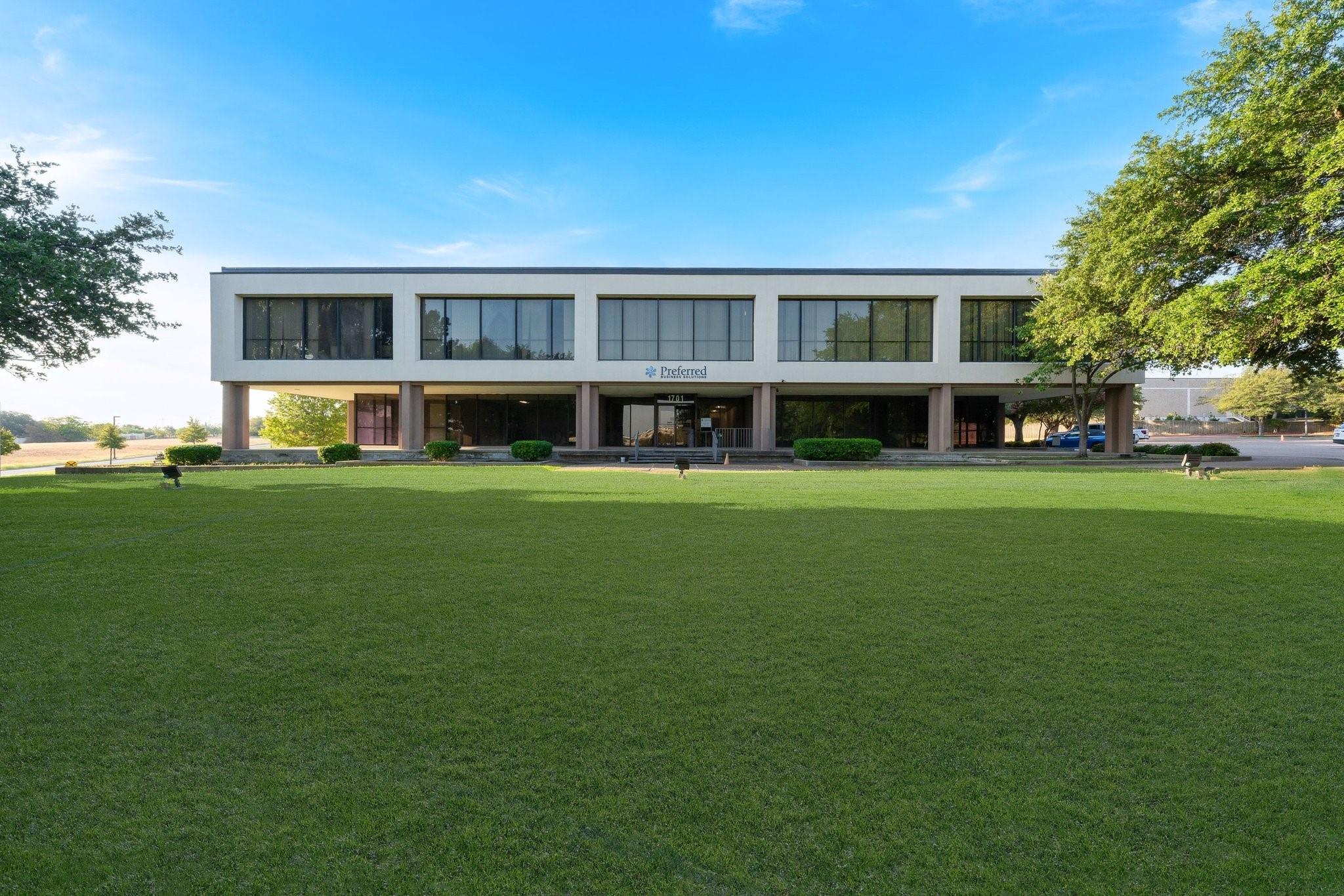 main property photo 2