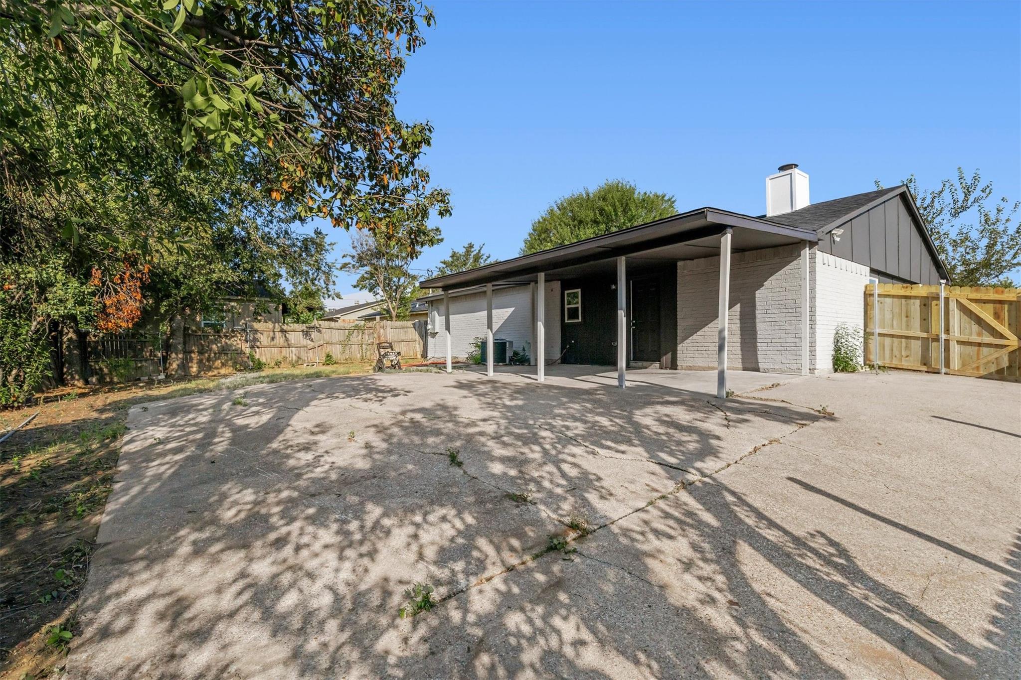 main property photo 27