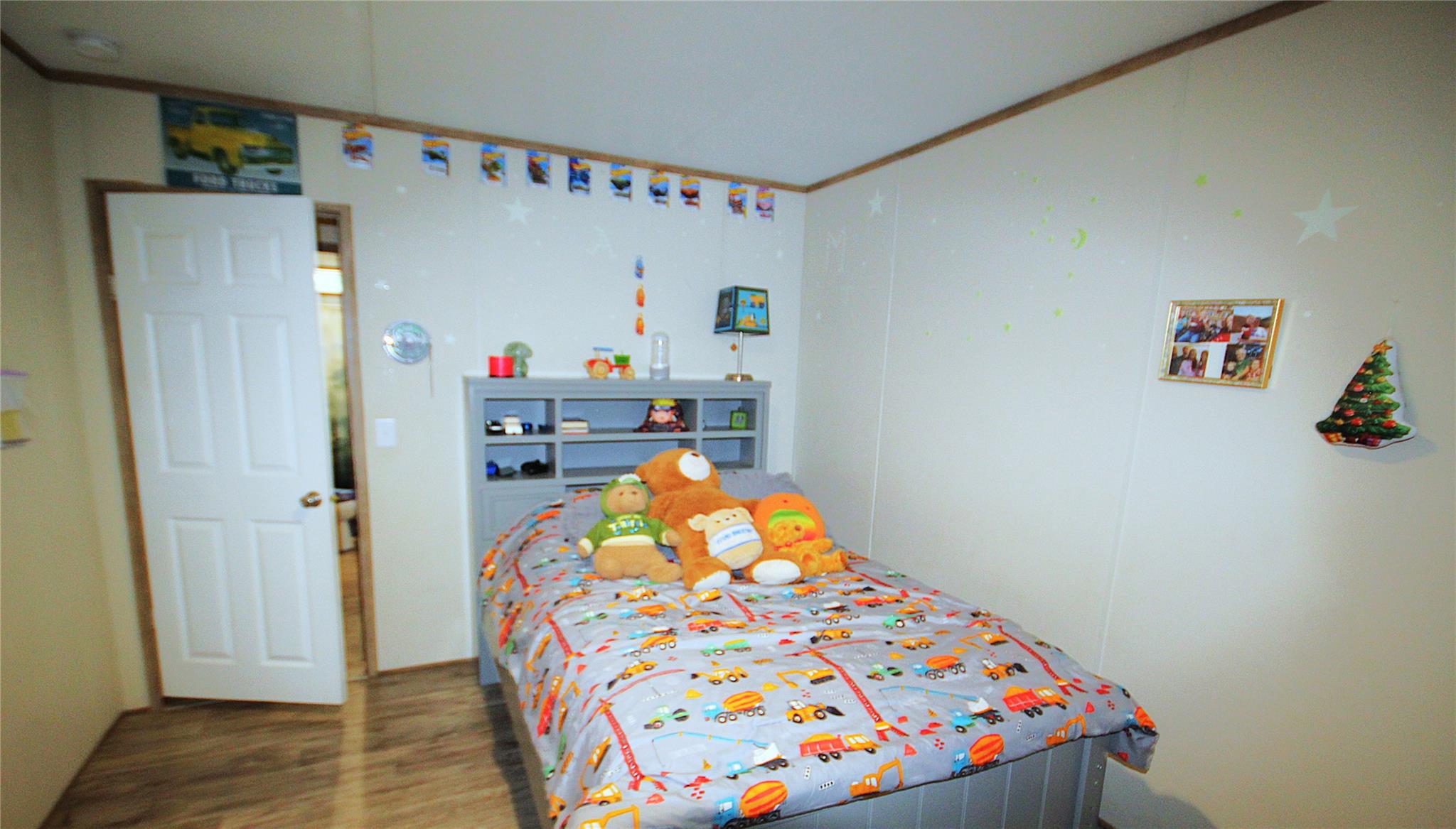 main property photo 22