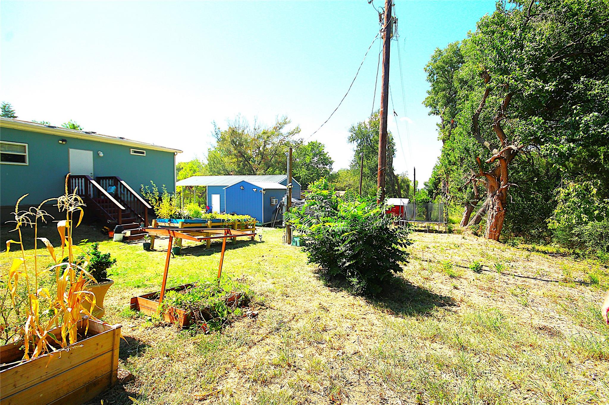 main property photo 38
