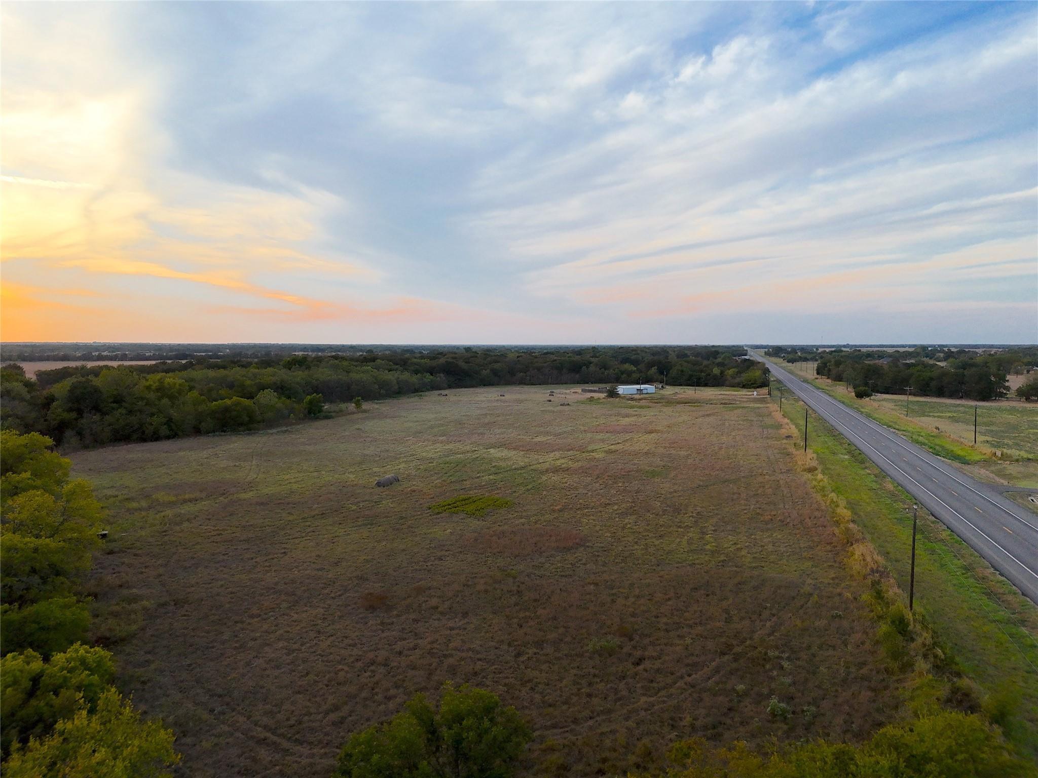 main property photo 11