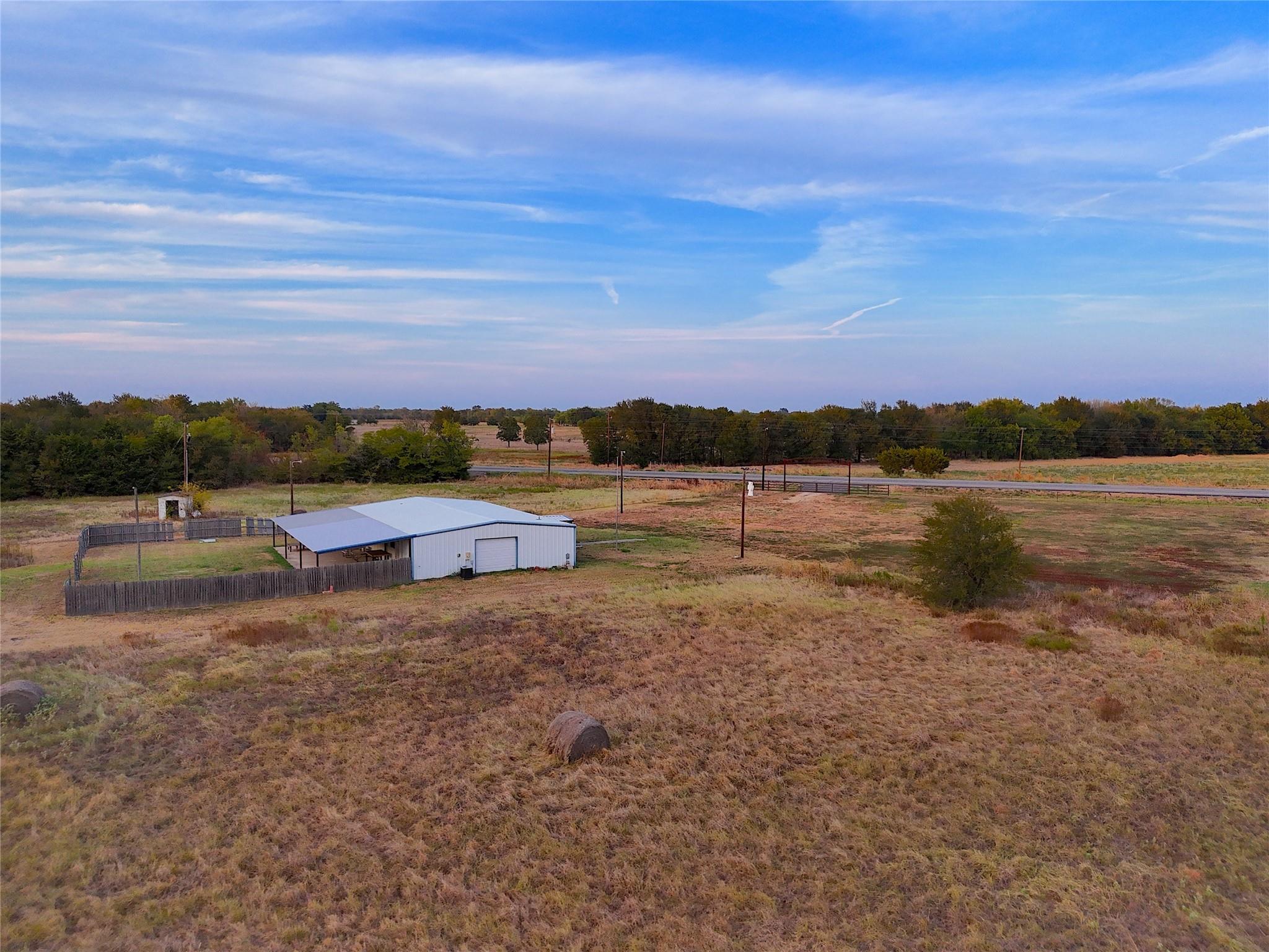 main property photo 15
