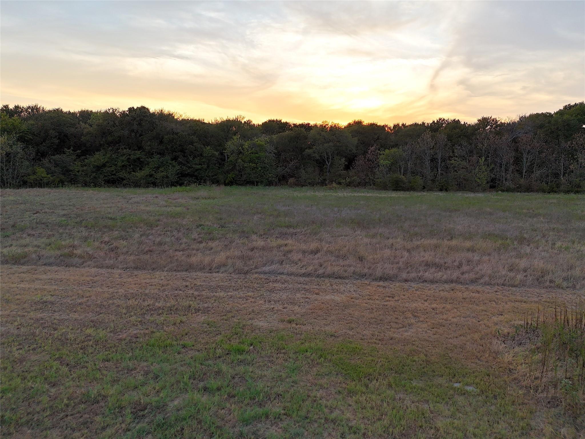 main property photo 16
