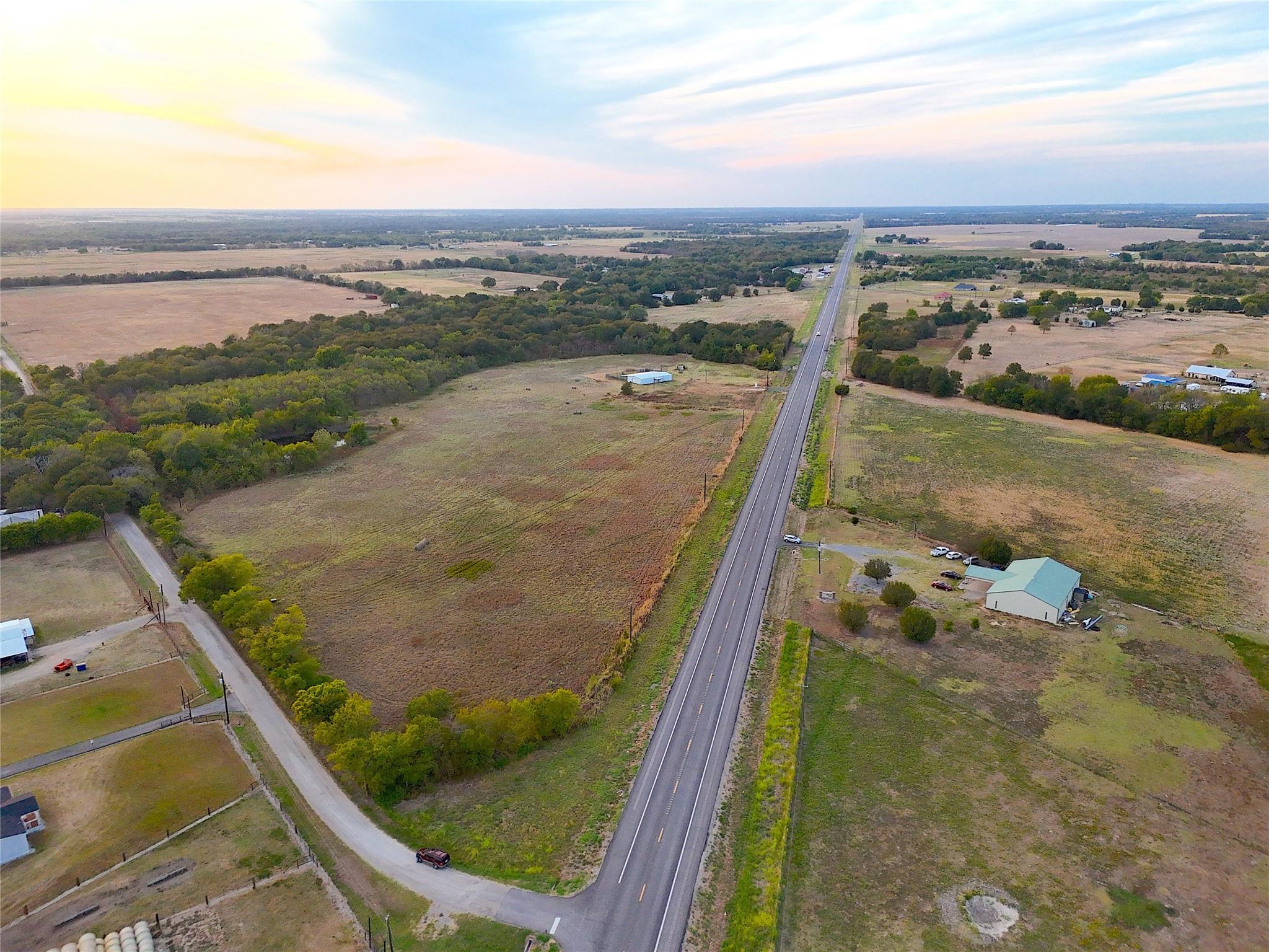 main property photo 18