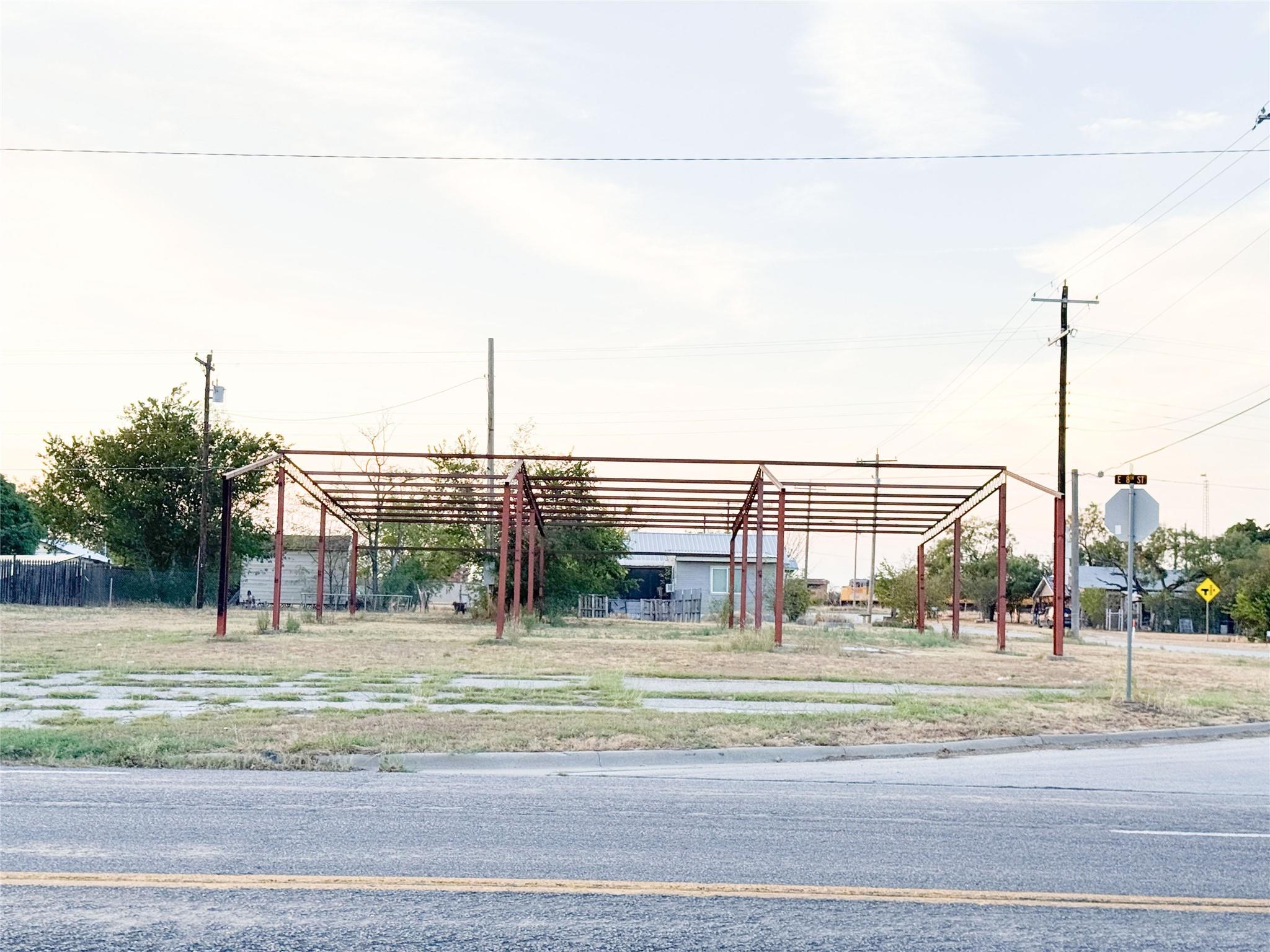 main property photo 4