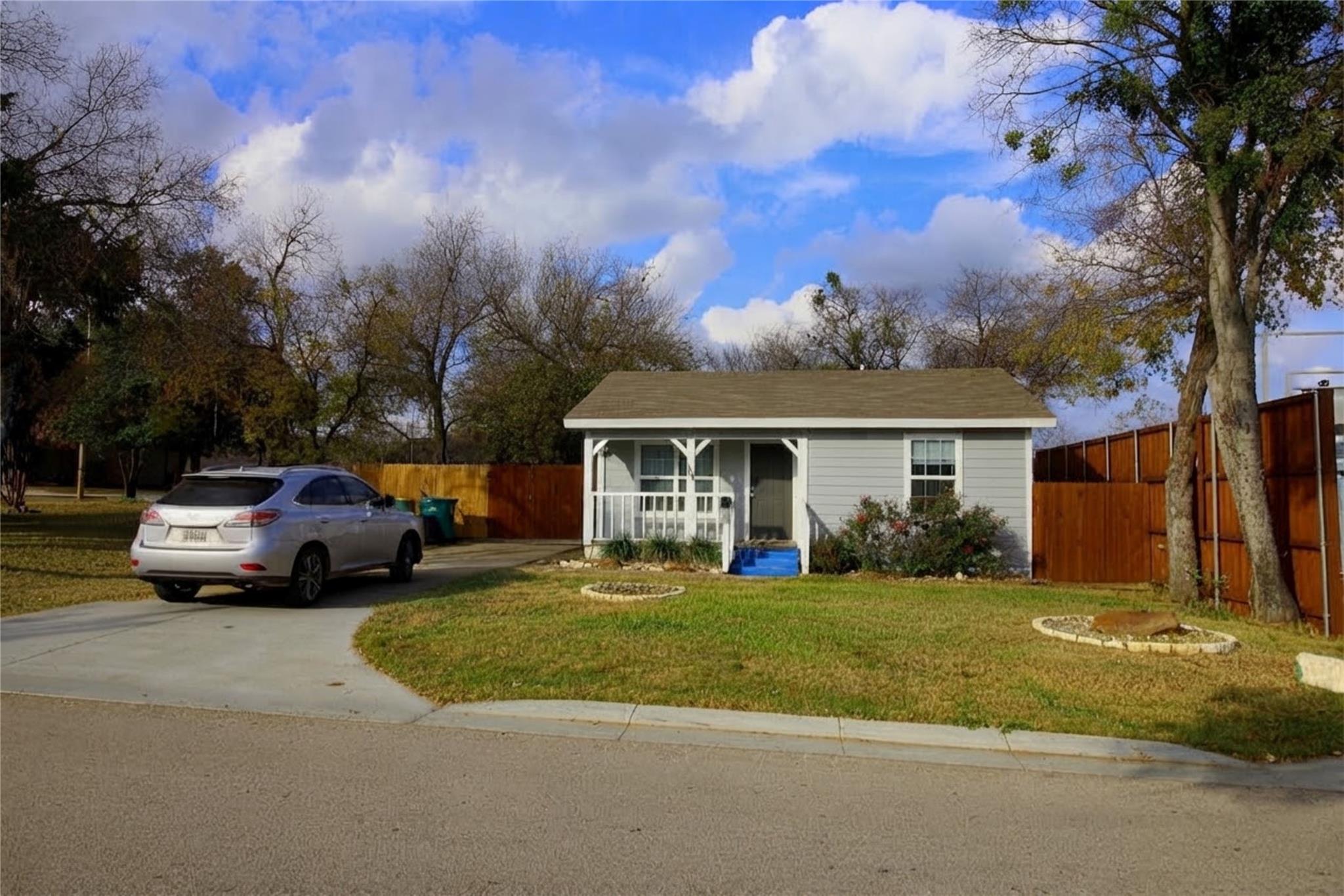 main property photo 1