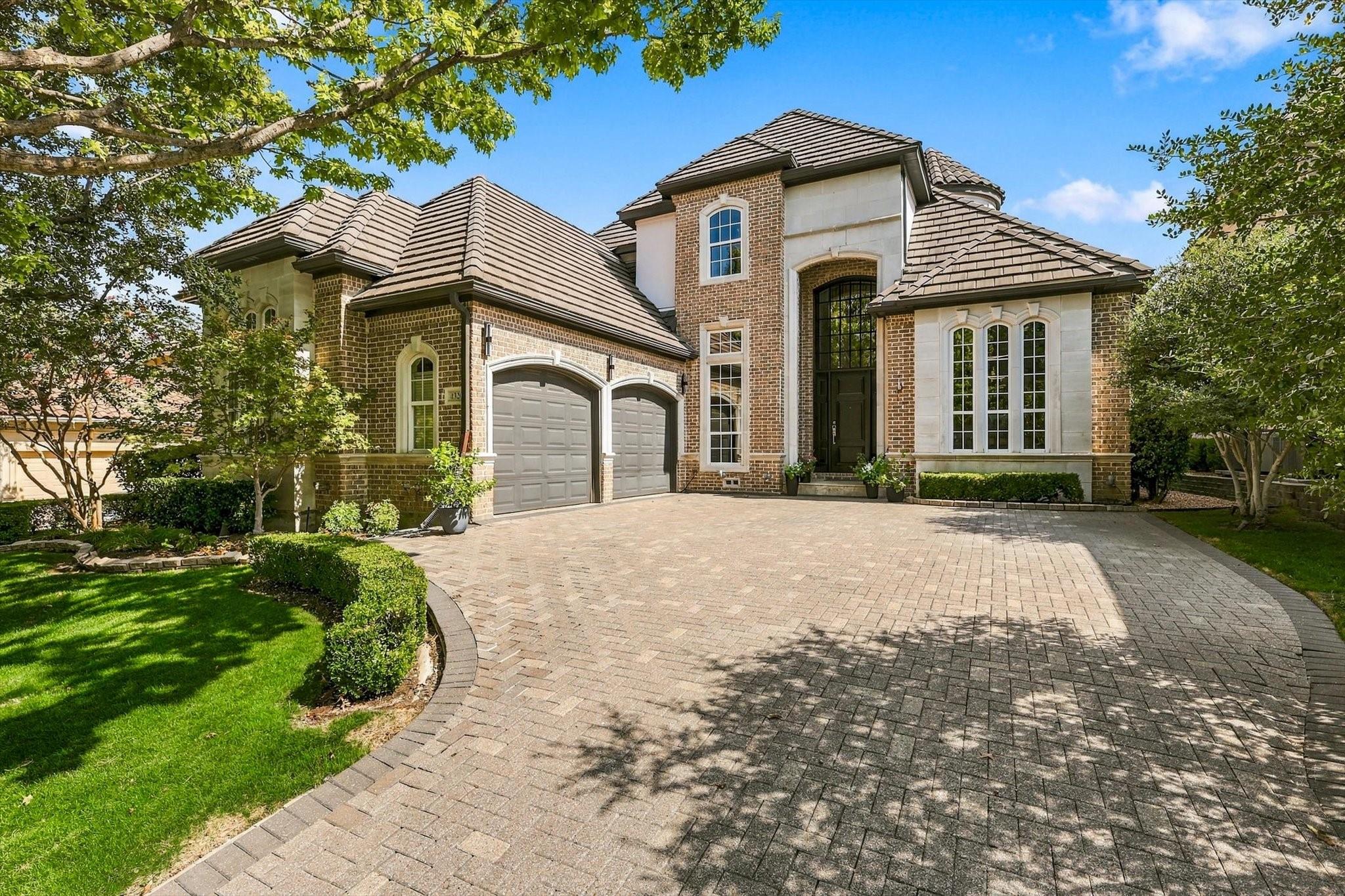 main property photo 3