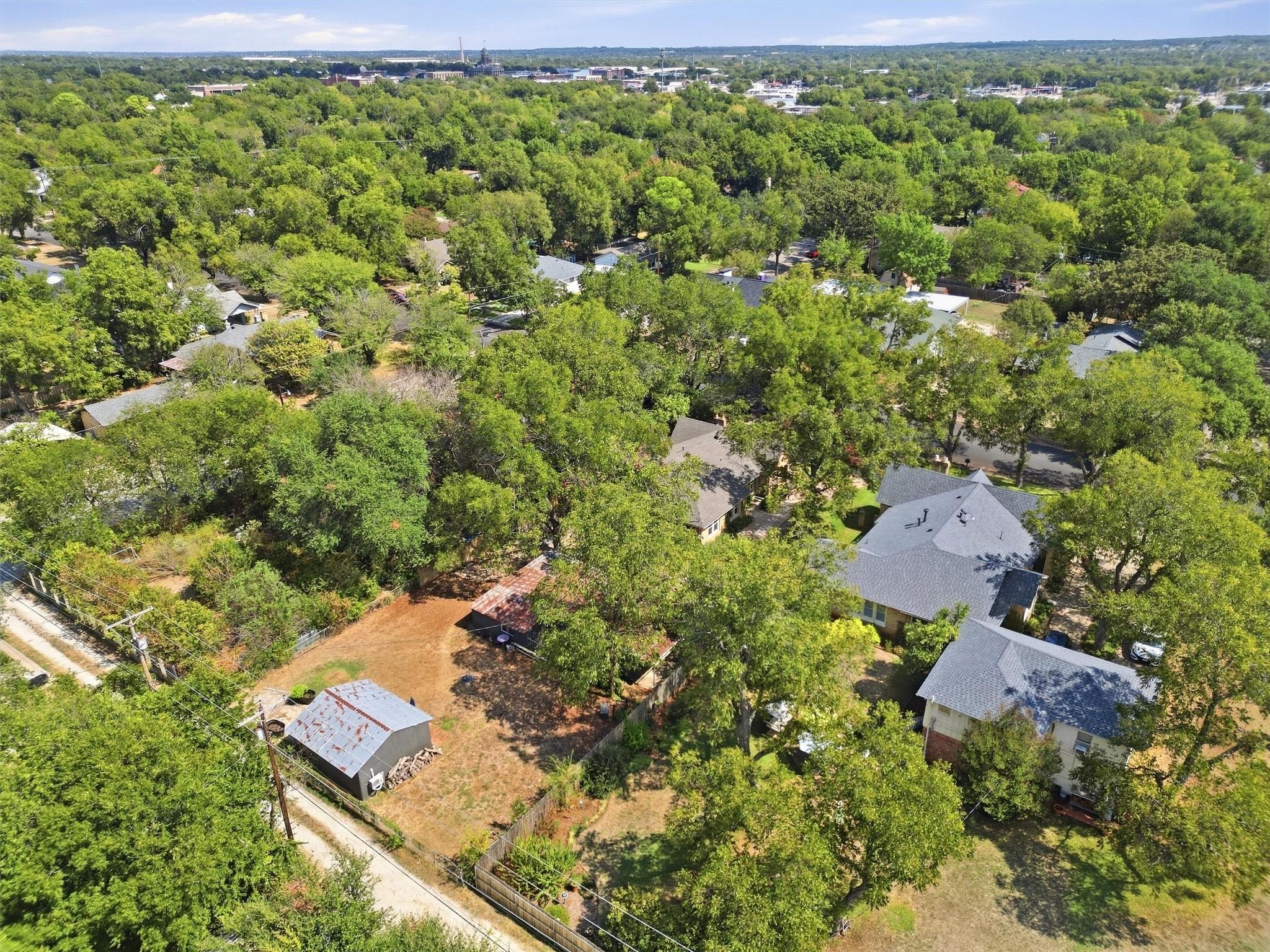 main property photo 37