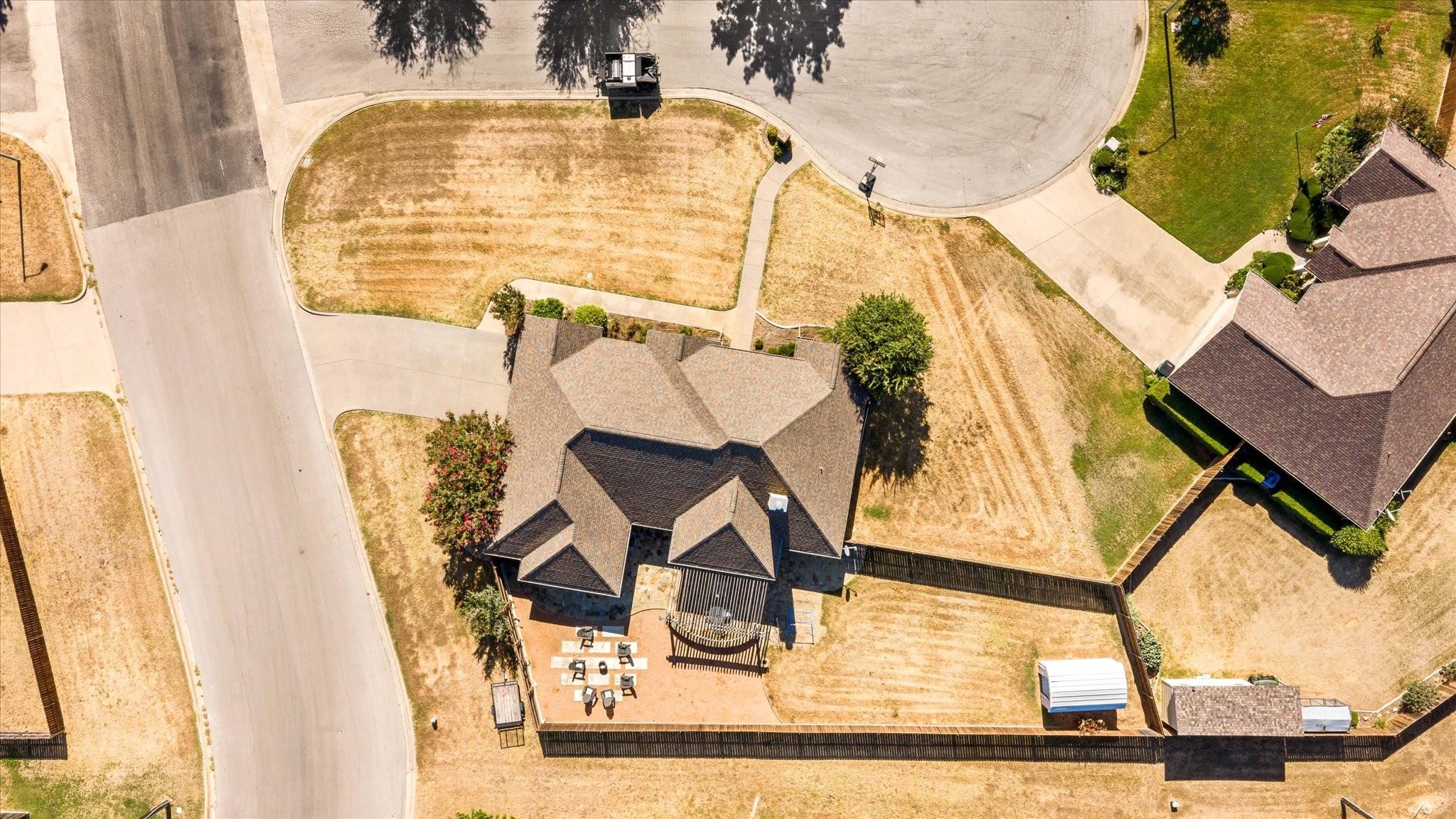 main property photo 35