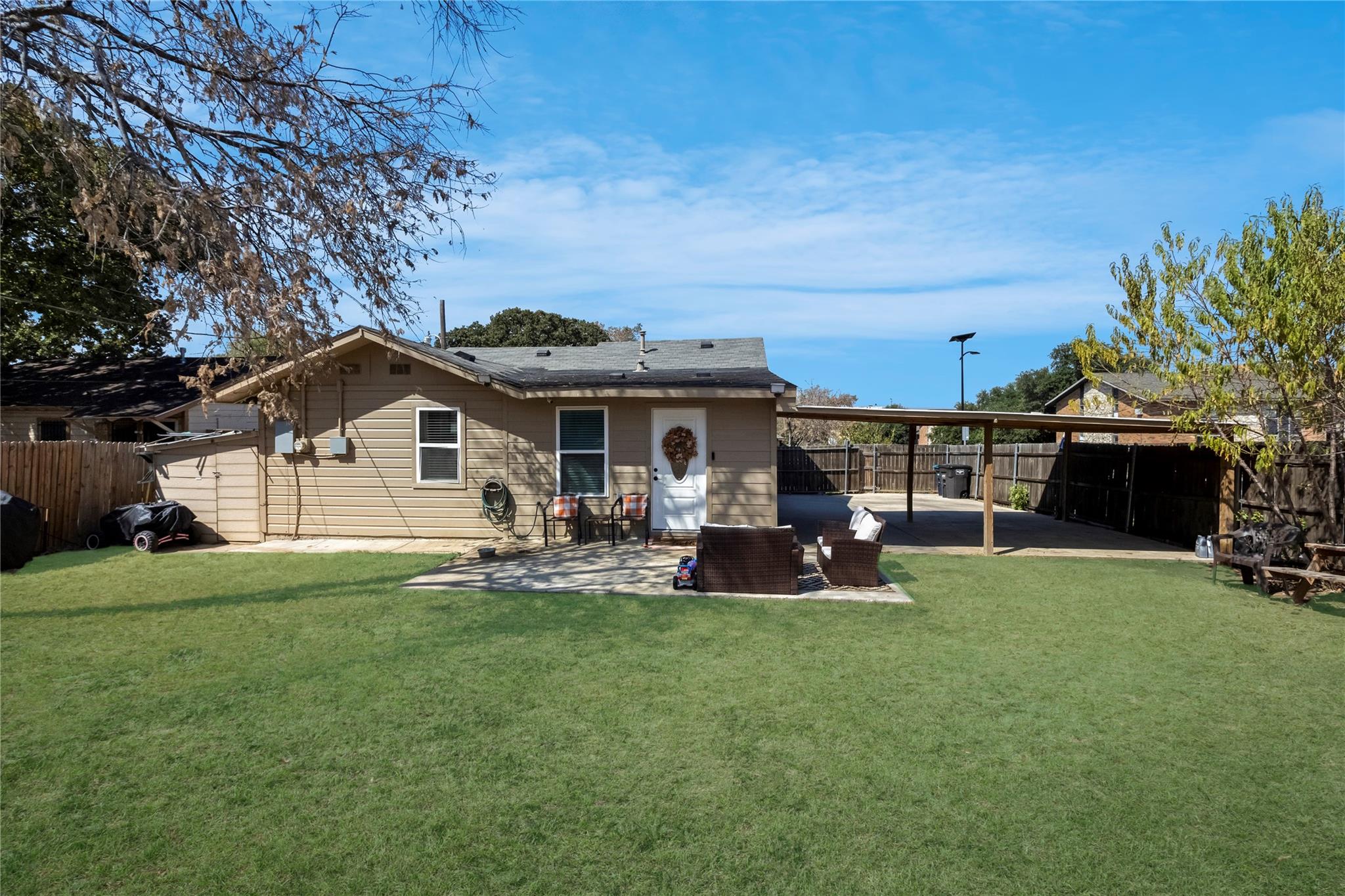 main property photo 27